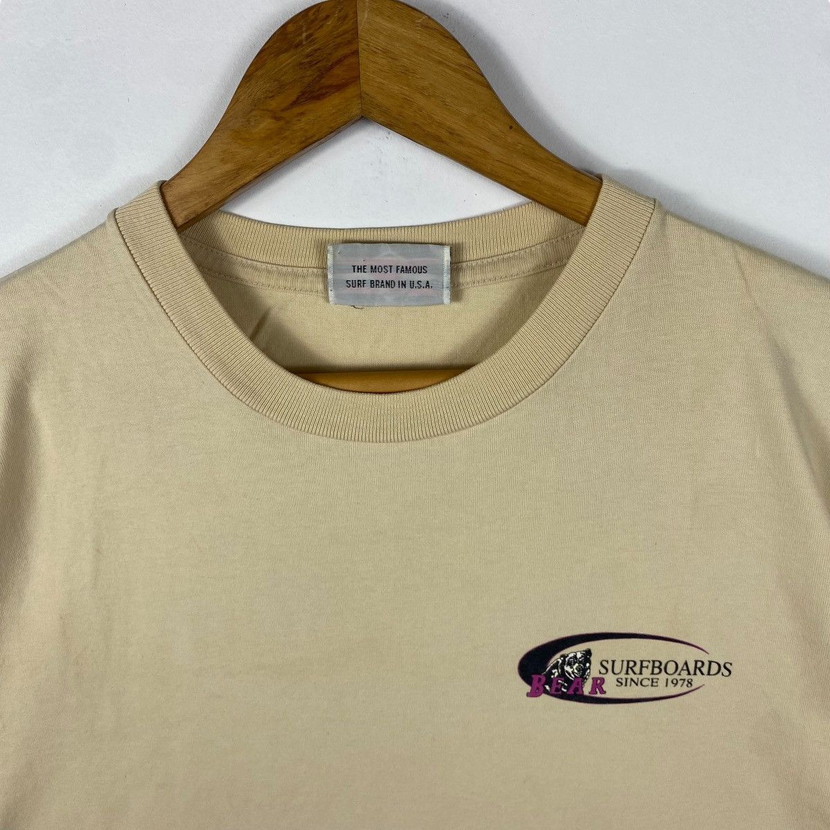 Vintage Vintage BEAR SURFBOARDS Surfer Graphic Surf Tee Shirt Large Size US L / EU 52-54 / 3 - 5 Thumbnail