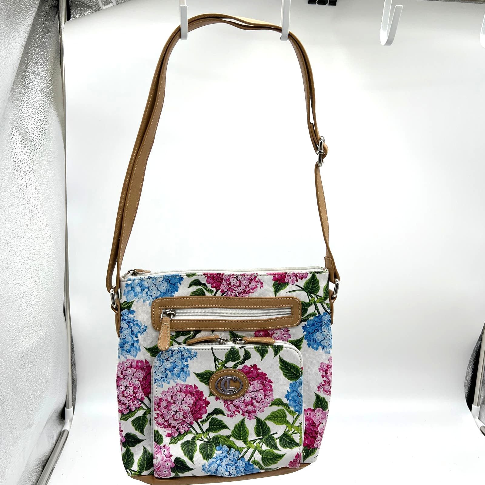 Carryland Womens Crossbody Bag Flower Print in Blue