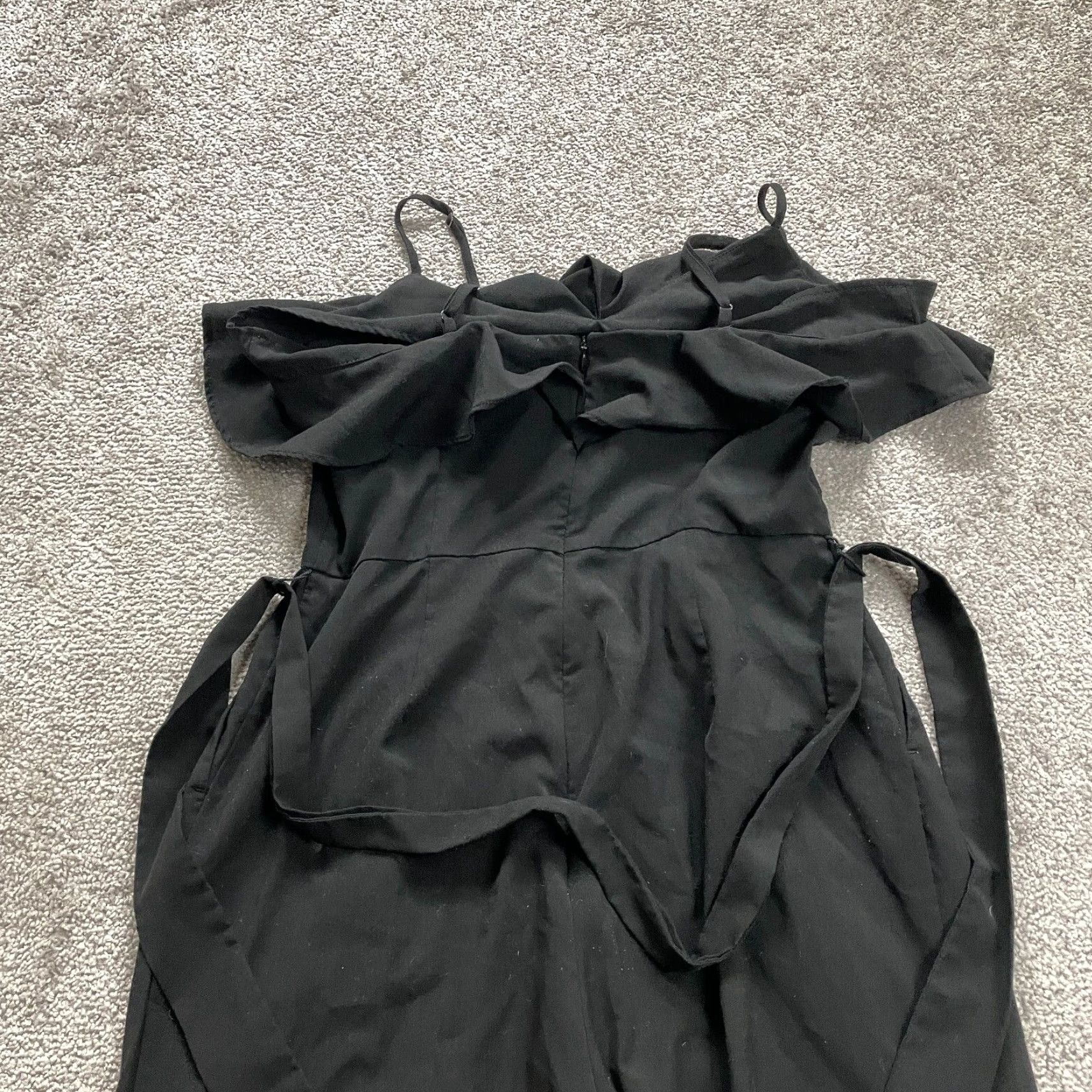 Banana Republic Banana Republic Jumpsuit Womens 4 Black Cold Shoulder Belted Straight Leg Party Casual Workwear Formal Buy Now Size 27" / US 4 / IT 40 - 3 Thumbnail