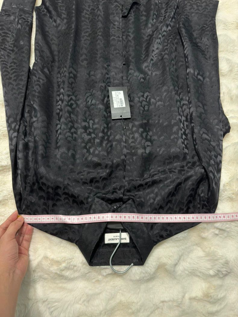 Yves Saint Laurent saint laurent size 39 Dark panther print silk shirt 2501-Ne Size US M / EU 48-50 / 2 - 5 Thumbnail