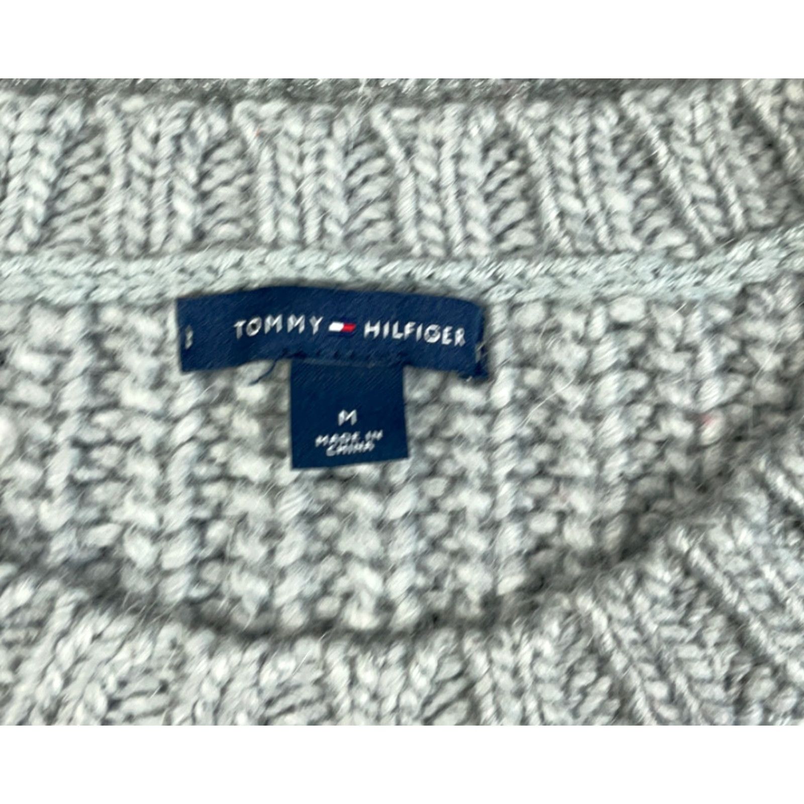 Tommy Hilfiger TOMMY HILFIGER Gray Chunky Knit Sweater Women’s Medium Pullover 90s Casual Heavyweight Size M / US 6-8 / IT 42-44 - 7 Thumbnail