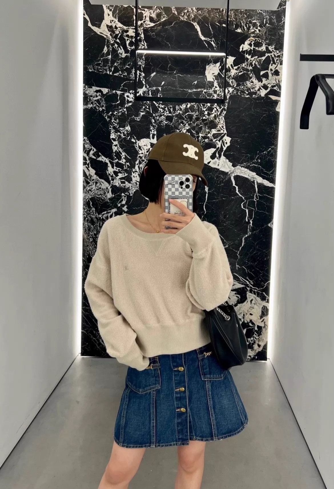 Celine CELINE beige short long-sleeve sweatshirt XS Size XS / US 0-2 / IT 36-38 - 8 Thumbnail