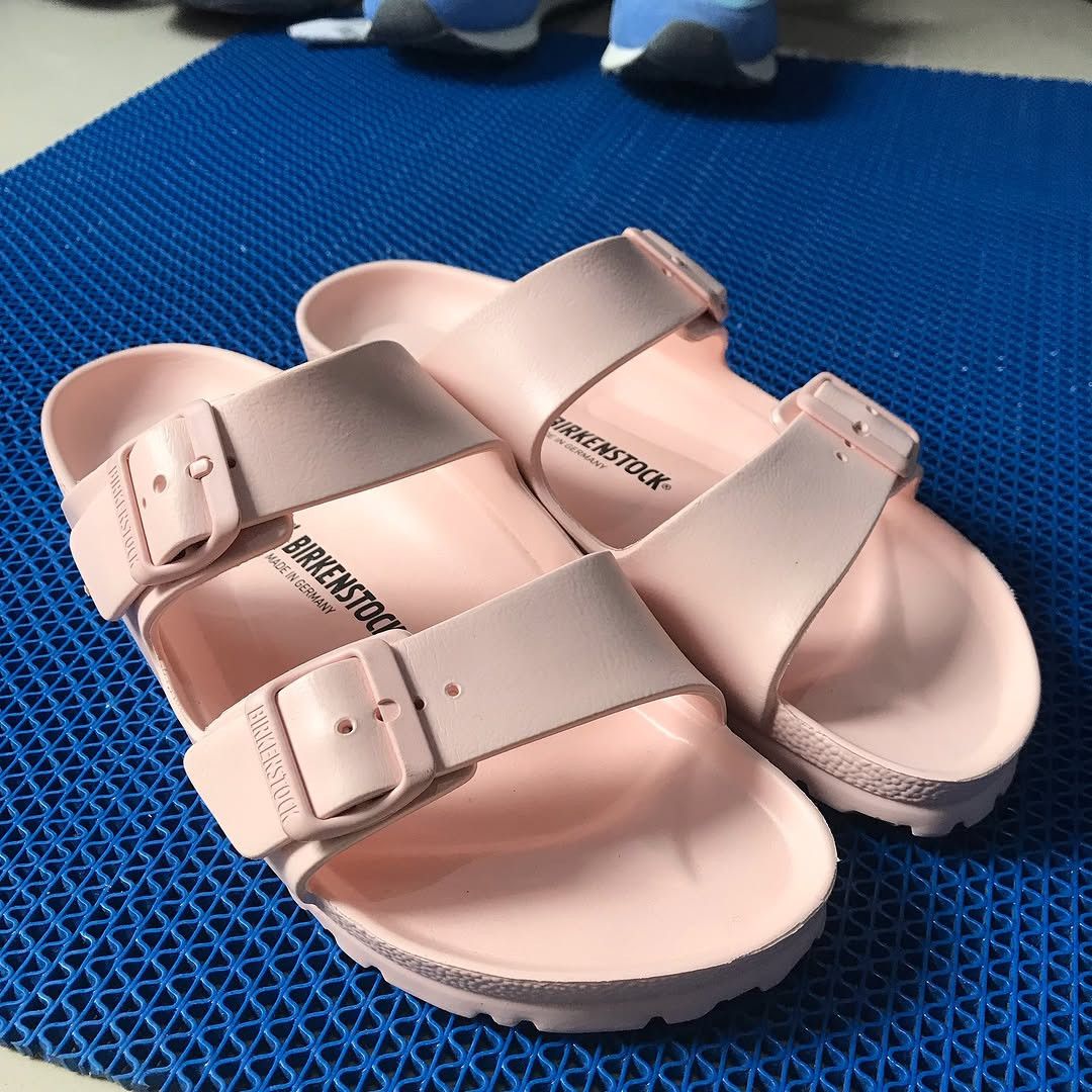 Birkenstock Birkenstock Arizona Eva Rubber Rose Reptil Peach colorway Size US 8 / EU 41 - 2 Thumbnail