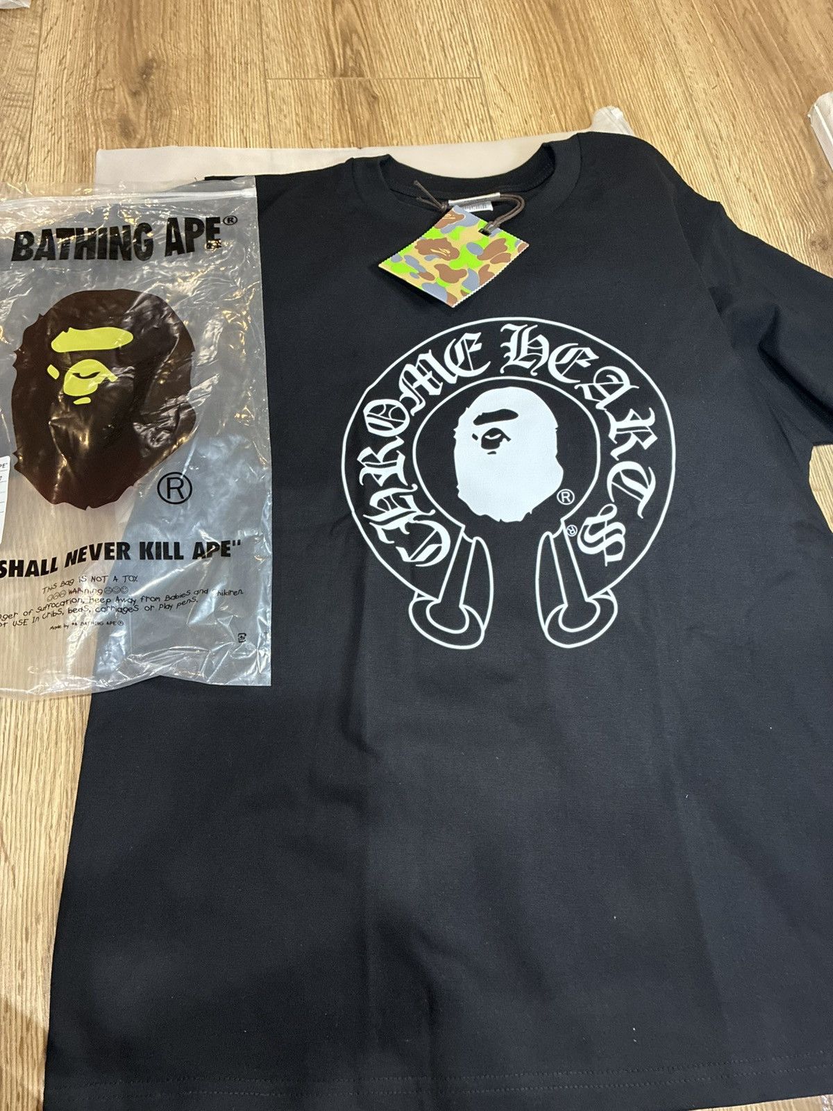 Other Black tshirt Size US S / EU 44-46 / 1 - 1 Thumbnail