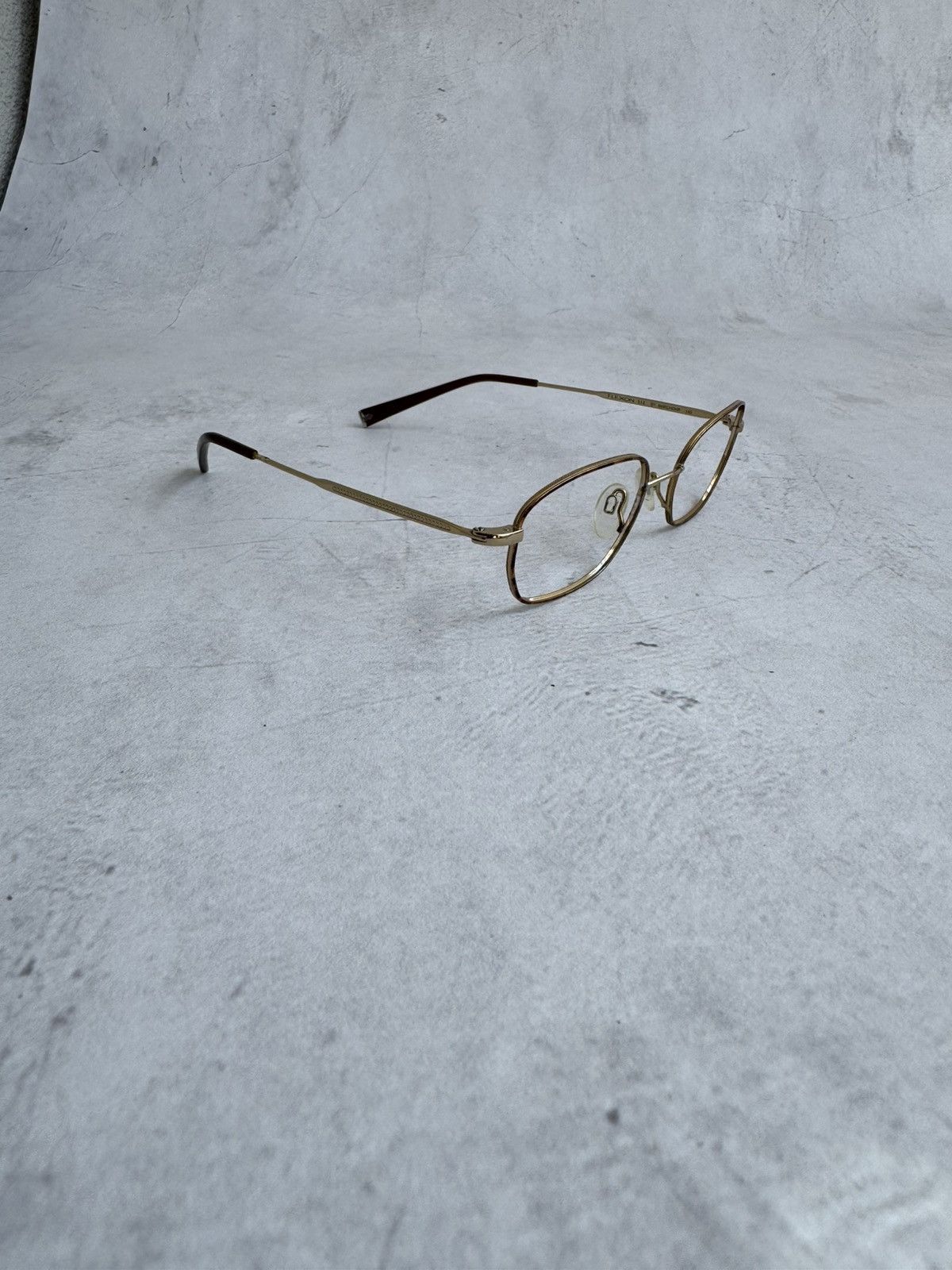 Vintage Flexon Eyeglasses Frame Oval Gold Titanium Metal Size ONE SIZE - 3 Thumbnail