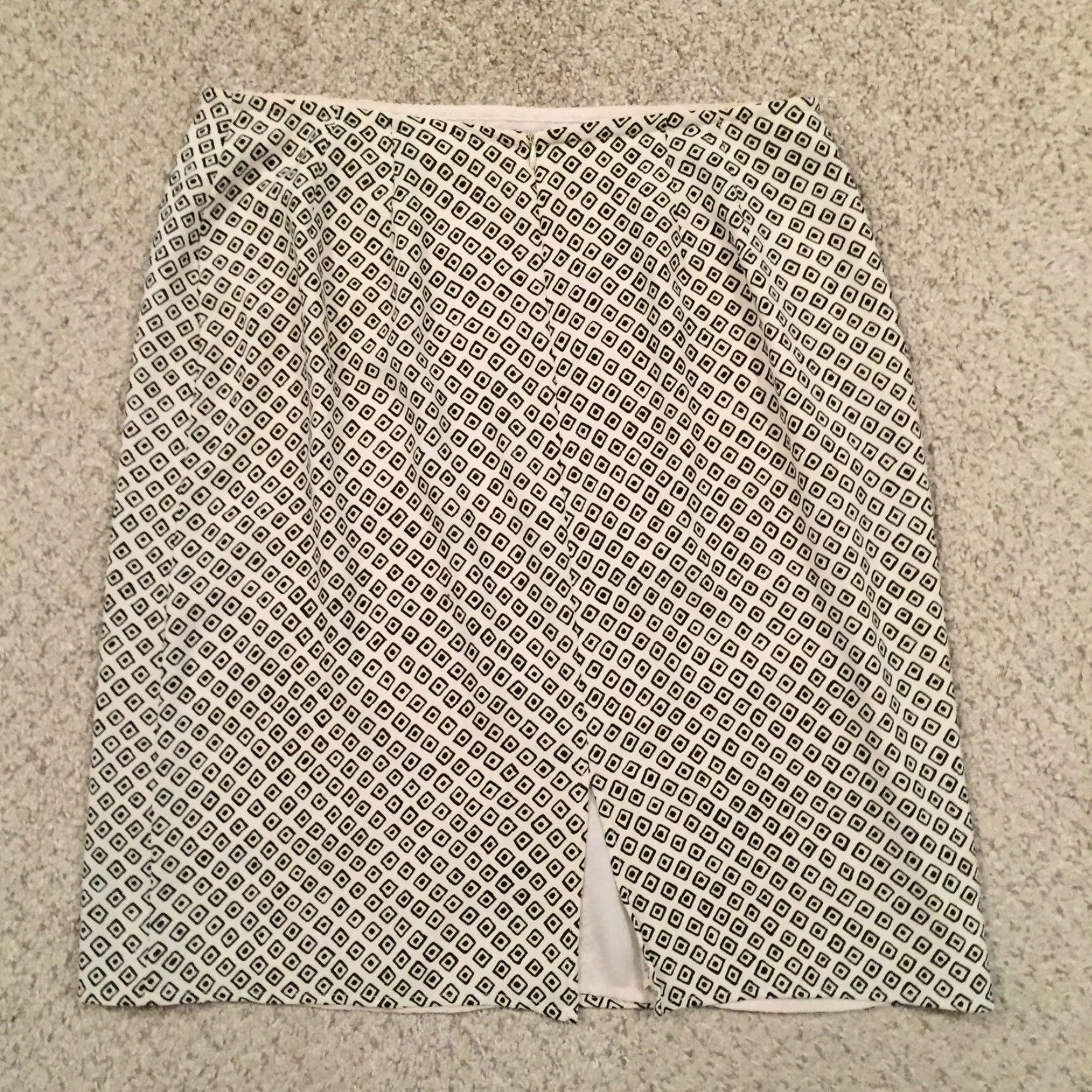 Worthington Worthington Skirt Regular Women Knee Length Beige Geometric Lined Slit 14 Pencil Dressy Polyester ZIP Zipper Mature Size 36" / US 14 / IT 50 - 6 Thumbnail