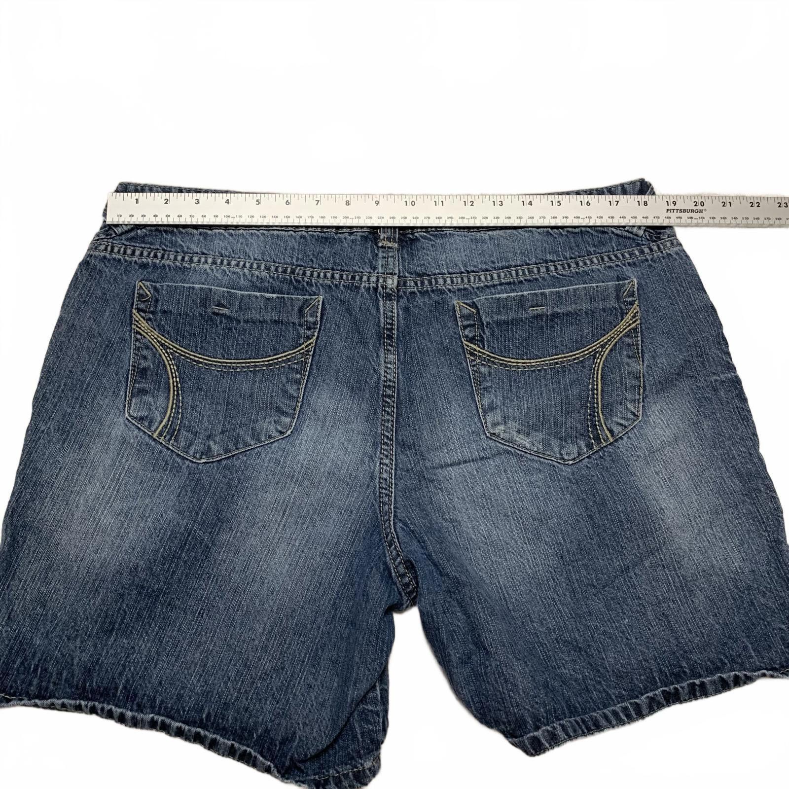 Route 66 Route 66 Women's Size 16 Blue Wash Denim Shorts Jeans W 37 Size 38" / US 16 / IT 52 - 4 Thumbnail
