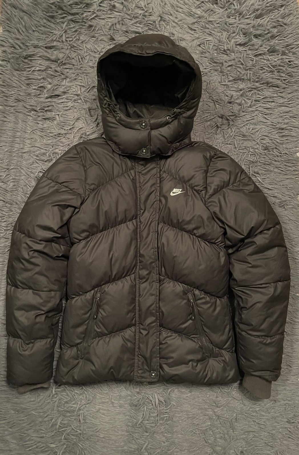 image of Nike Y2K Vintage Down Puffer 550 Hooded Jacket in Grey, Men's (Size Small)