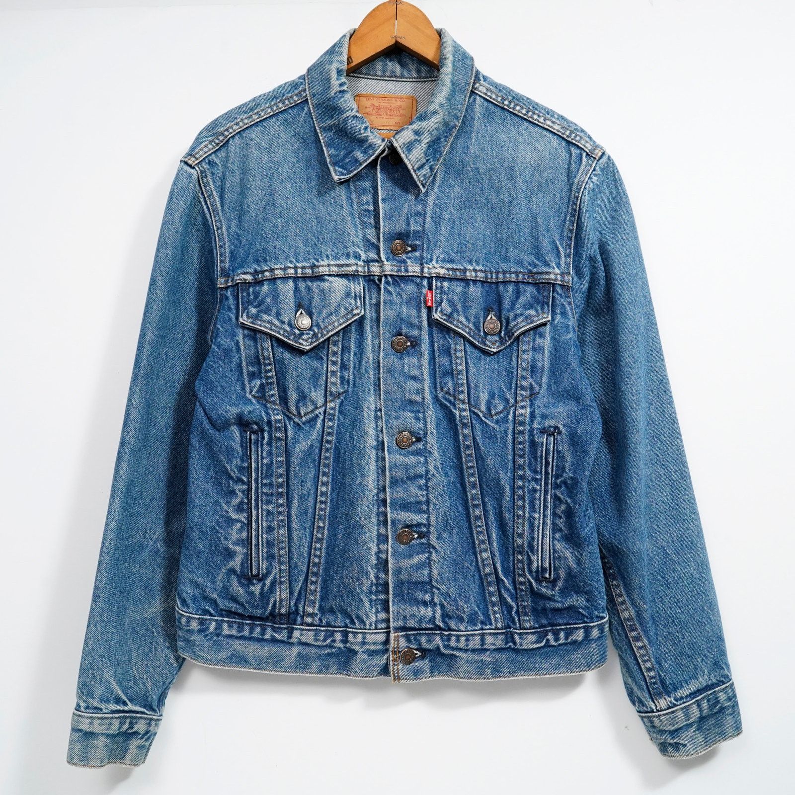 Levi's Vintage 80s Levi’s 70506 0216 Denim Trucker Jacket USA 40 Size US M / EU 48-50 / 2 - 1 Thumbnail