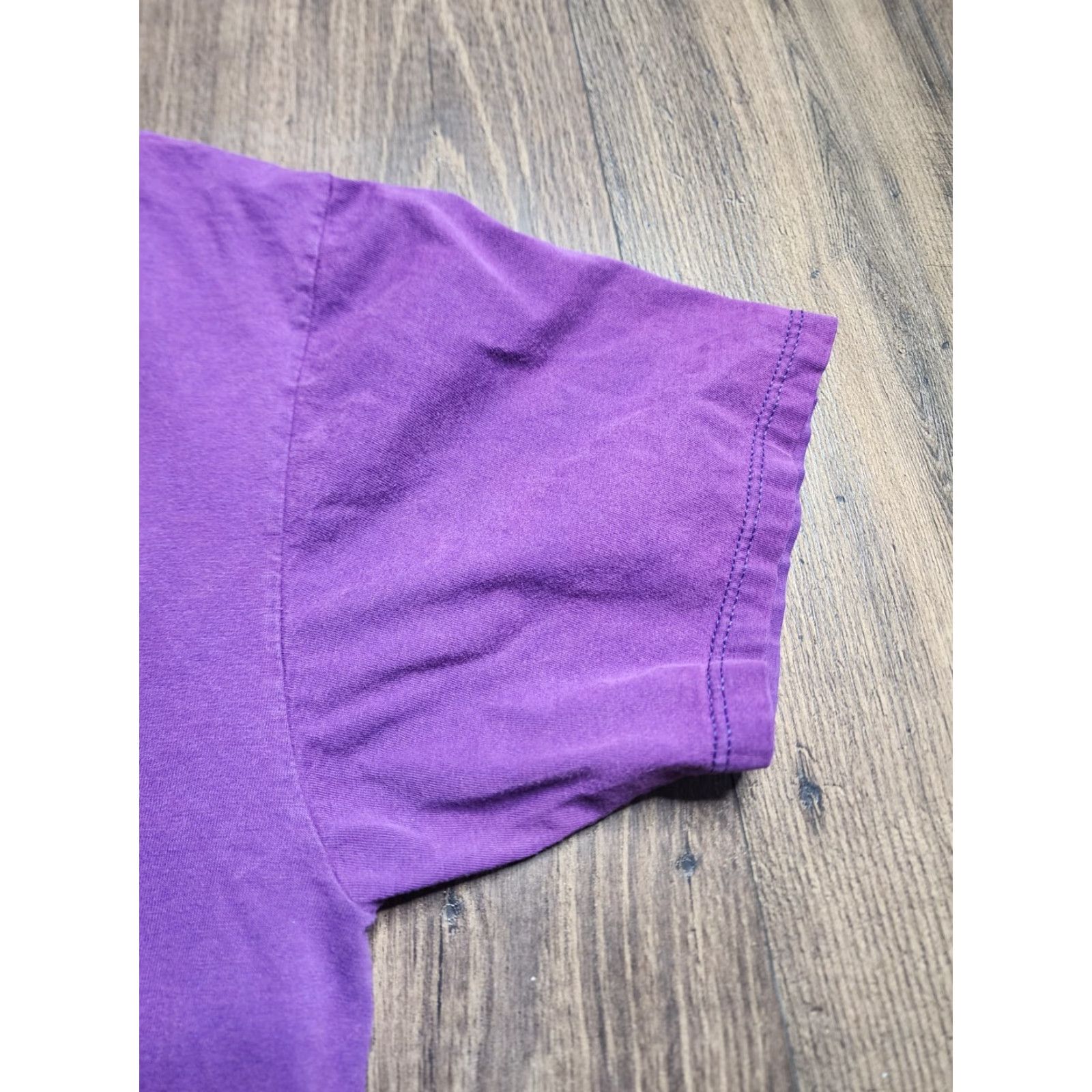Disney VINTAGE Disney Men T-Shirt Mickey Mouse Cartoon 90s Short Sleeve Purple Cotton Large Size US L / EU 52-54 / 3 - 4 Thumbnail