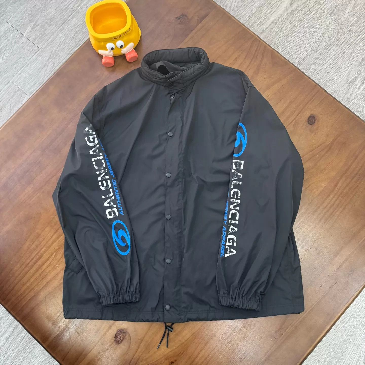 Balenciaga Balenciaga Distressed Black & Blue Coach Jacket Size L Size US S / EU 44-46 / 1 - 1 Thumbnail