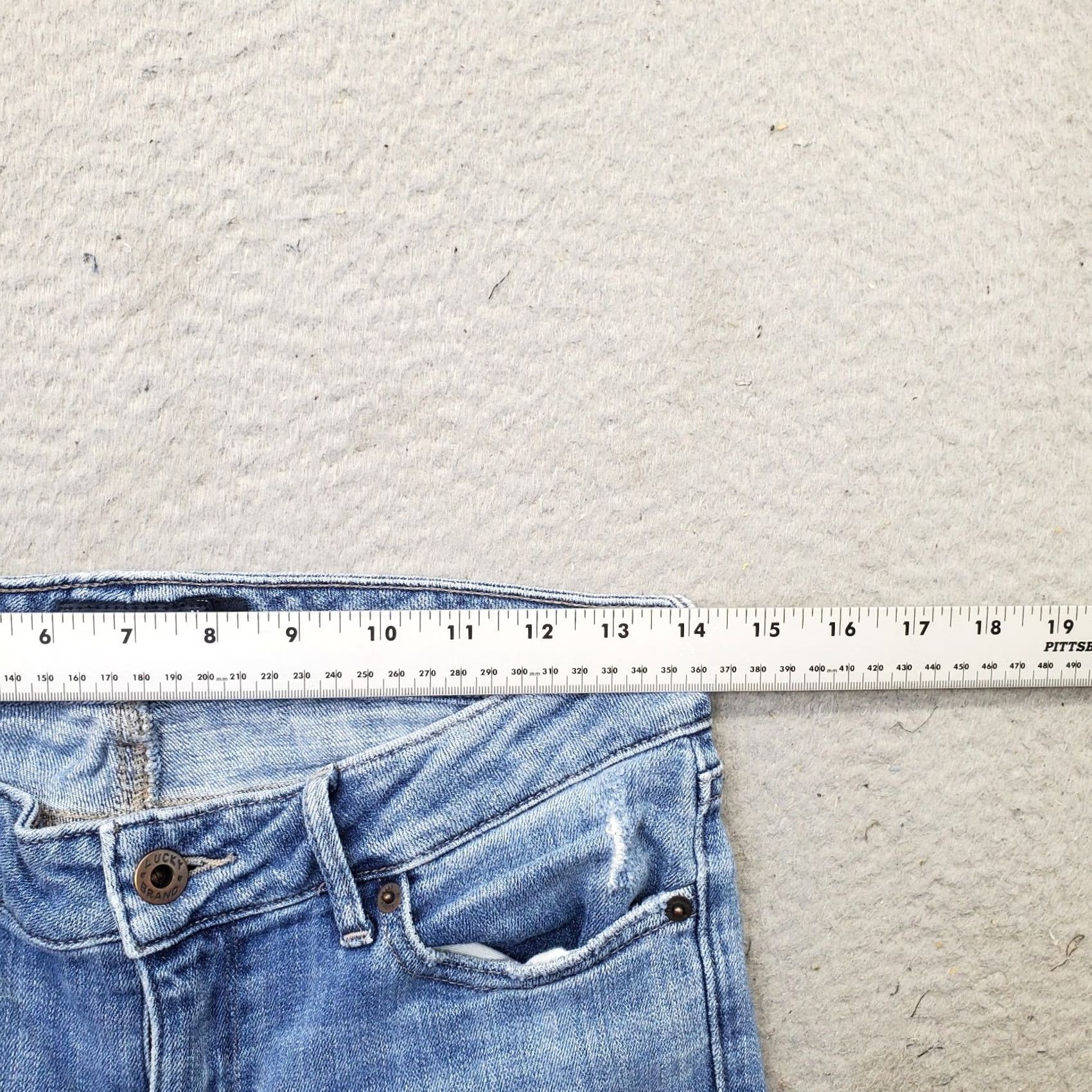 Lucky Brand Lucky Brand Lolita Skinny Jeans Womens Size 6 Denim Blue Distressed Frayed Hem 5-Pocket Stretch Distinguished Distressed Hem Size 28" / US 6 / IT 42 - 6 Thumbnail