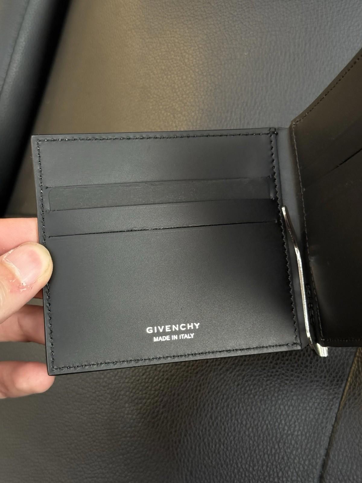 Givenchy Auth GIVENCHY Bifold Wallet White USA Flag Leather - $450 Size ONE SIZE - 8 Thumbnail