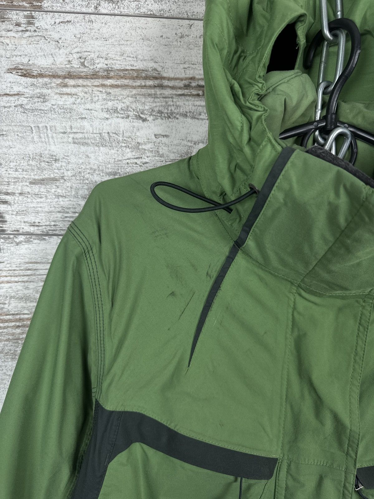 Nike Women’s Vintage Nike ACG ski jacket rare ladies puffer Size L / US 10 / IT 46 - 6 Thumbnail