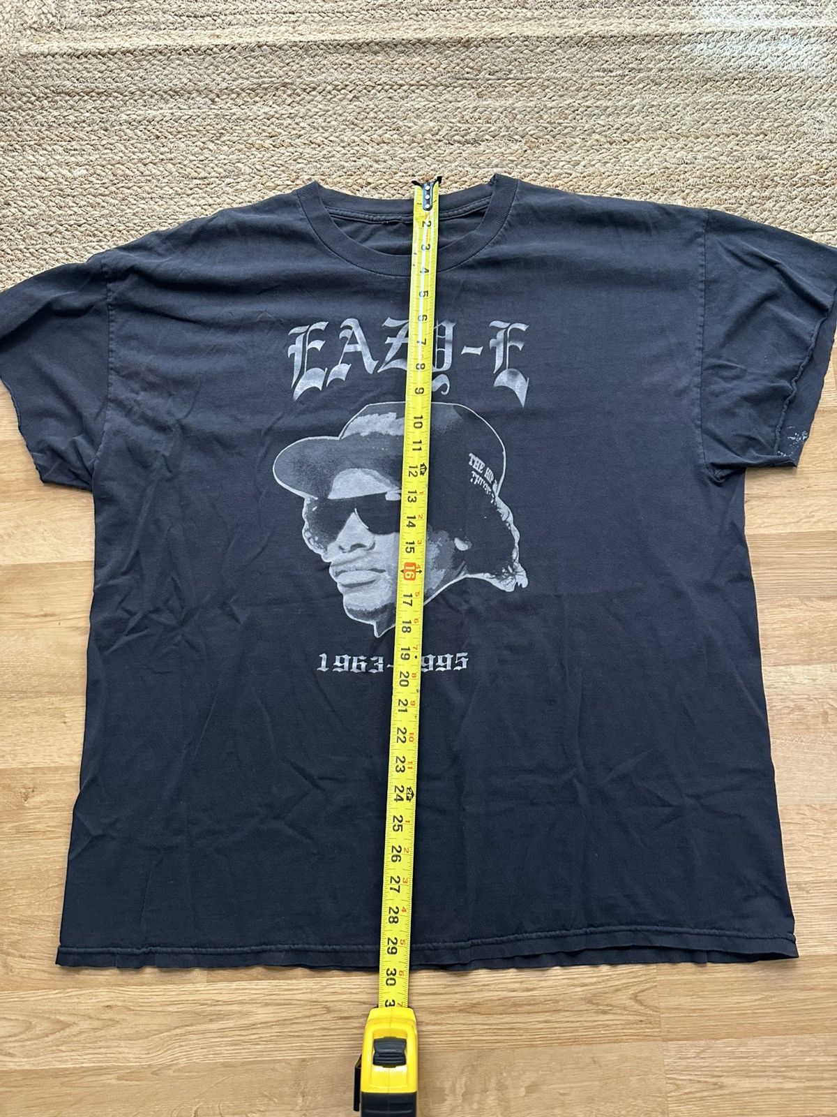 Vintage Vintage Eazy-E late 90s rap tee Size US XL / EU 56 / 4 - 4 Thumbnail