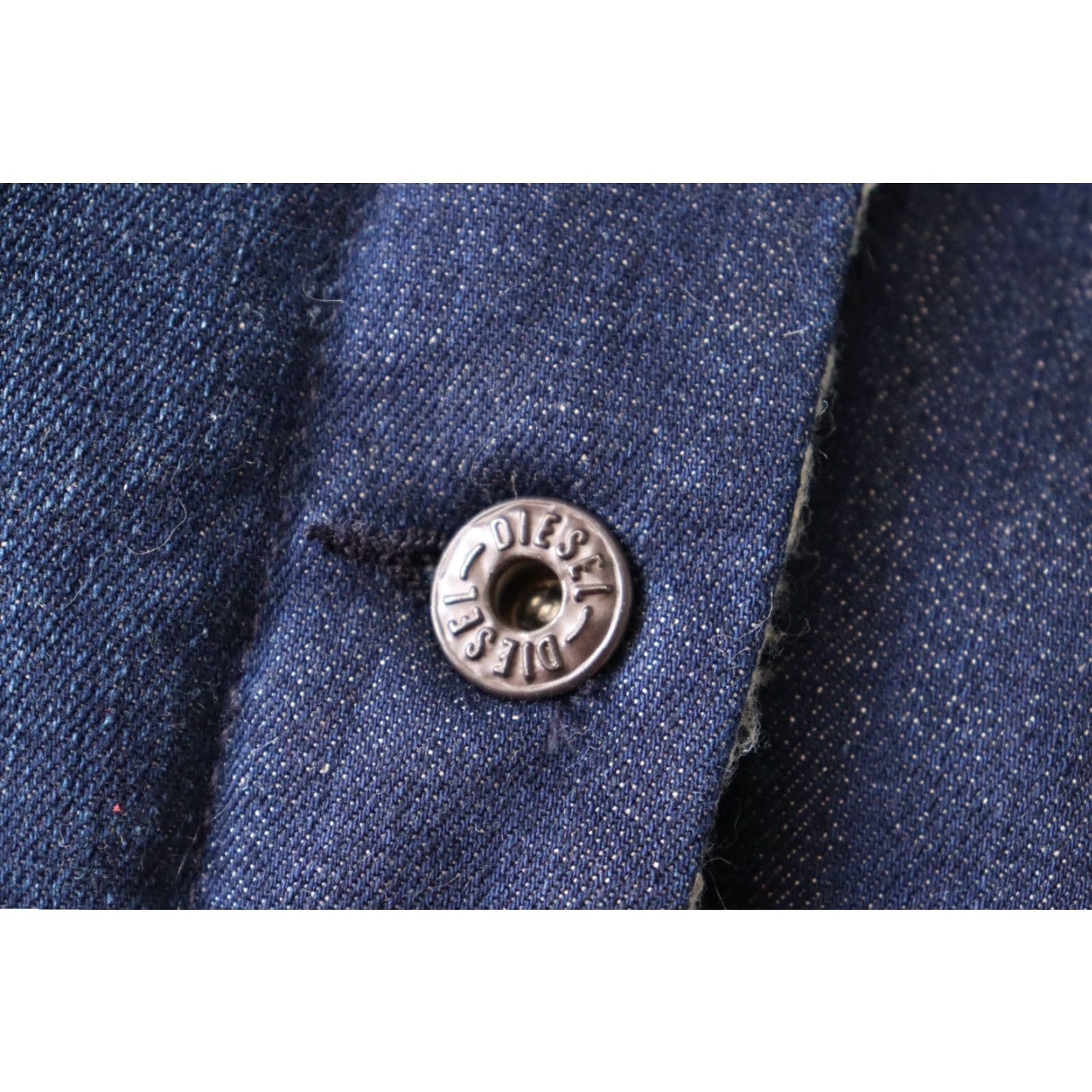 Diesel DIESEL Denim Jacket Womens Large Blue Teddy Sherpa Inside Winter Ladies Button Up Denim jacket Womens Large Blue Size L / US 10 / IT 46 - 4 Thumbnail