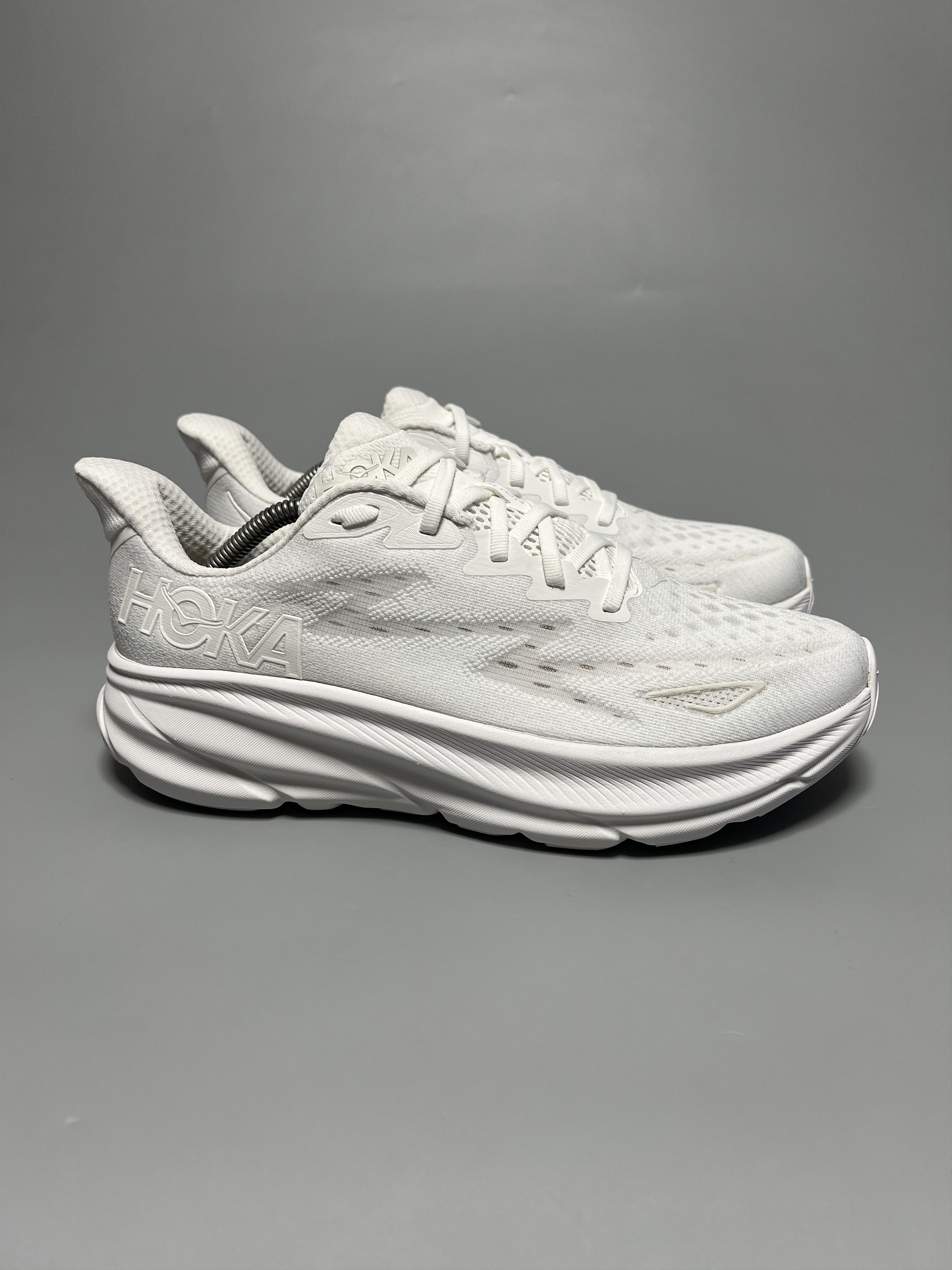 Hoka 9.5D Hoka One One Clifton 9 Men's Running Shoes Walking Gym Size US 9.5 / EU 42-43 - 1 Thumbnail