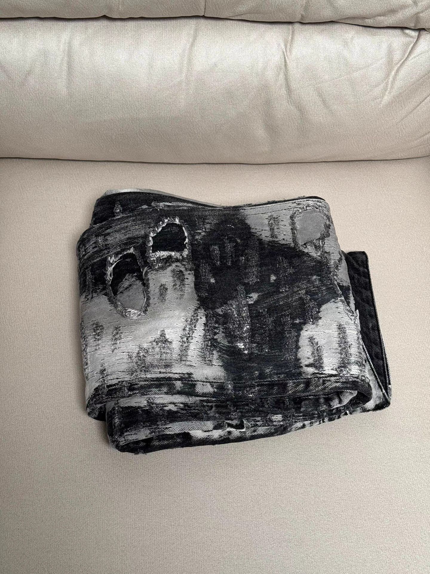 Givenchy Givenchy Cow Print Boro Distressed Destroyed Jeans K6 Size US 30 / EU 46 - 8 Thumbnail