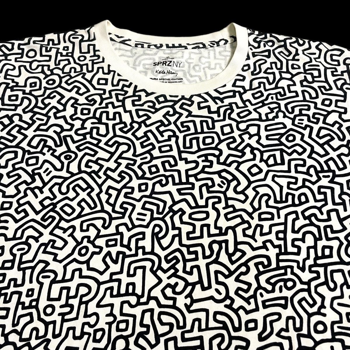 MoMA 🇯🇵 UNIQLO SPRZNY KEITH HARING MOMA SPECIAL EDITION TSHIRT Size US XL / EU 56 / 4 - 3 Thumbnail