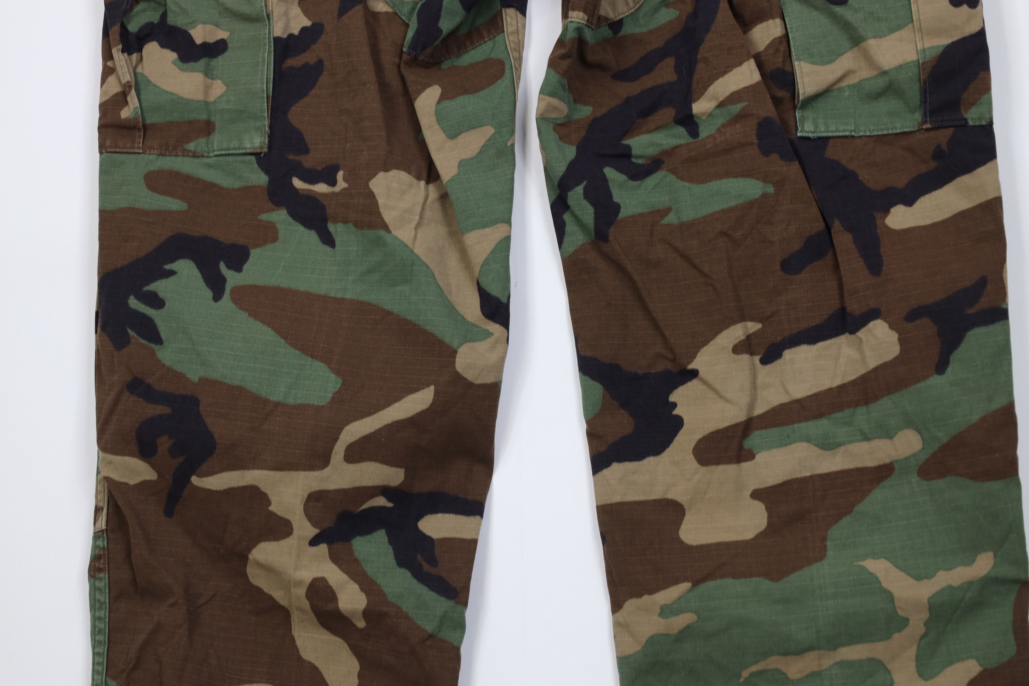 Vintage Vintage 90s USGI Woodland Camouflage Combat Cargo Pants Size US 34 / EU 50 - 13 Thumbnail