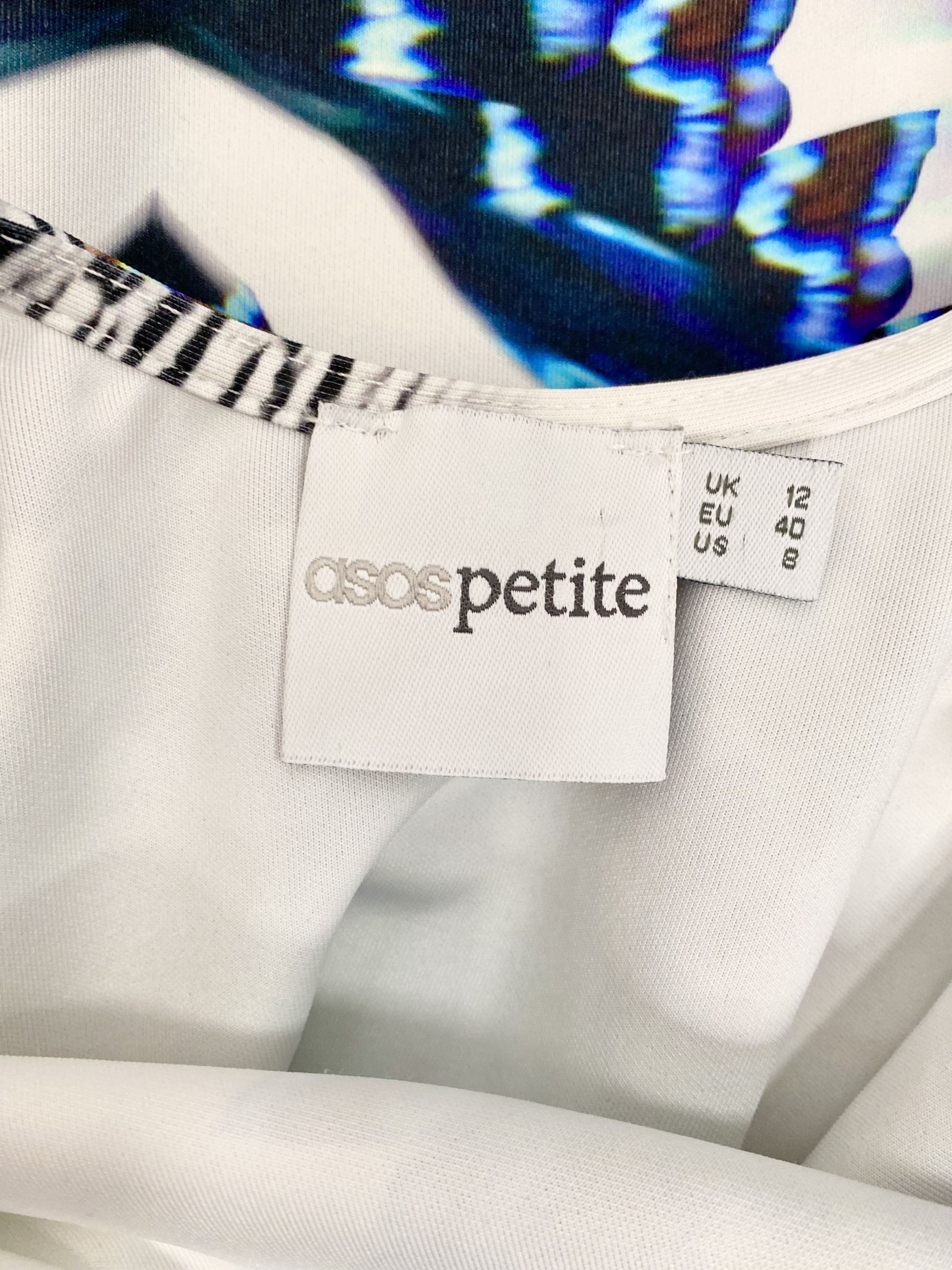 Asos Asos Petite - Bold Abstract Stripe Bodycon Dress Size M / US 6-8 / IT 42-44 - 9 Thumbnail