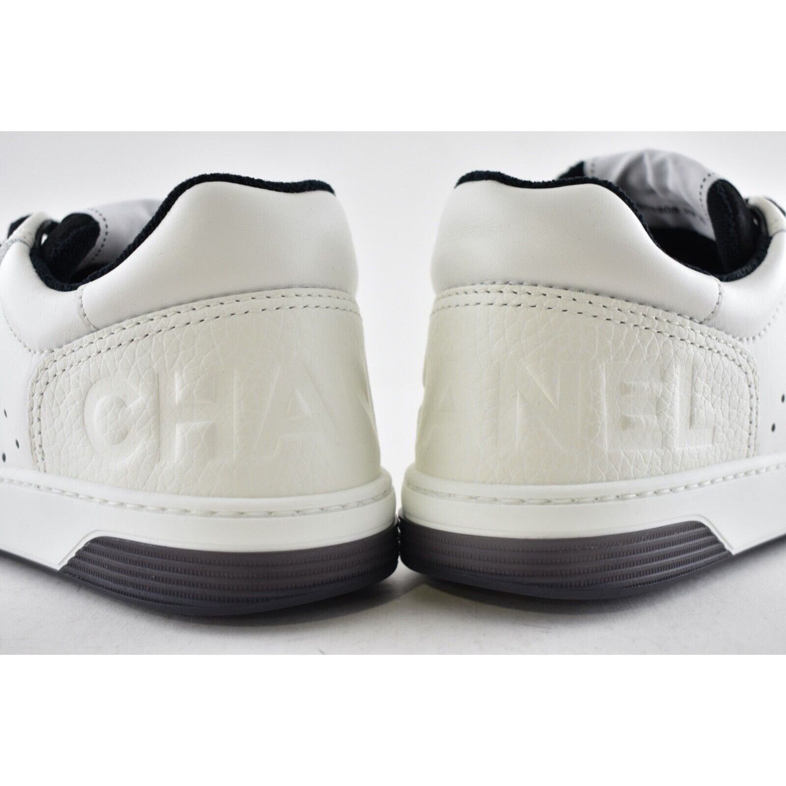 Chanel 22P Leather CC Flat Lace Up Tie Runner Trainer Sneaker 40 Size US 10 / IT 40 - 9 Thumbnail