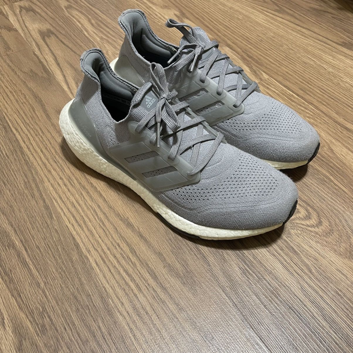 Adidas adidas Ultraboost Light grey silver Knit Upper Lace size 11 Size US 11 / EU 44 - 2 Thumbnail