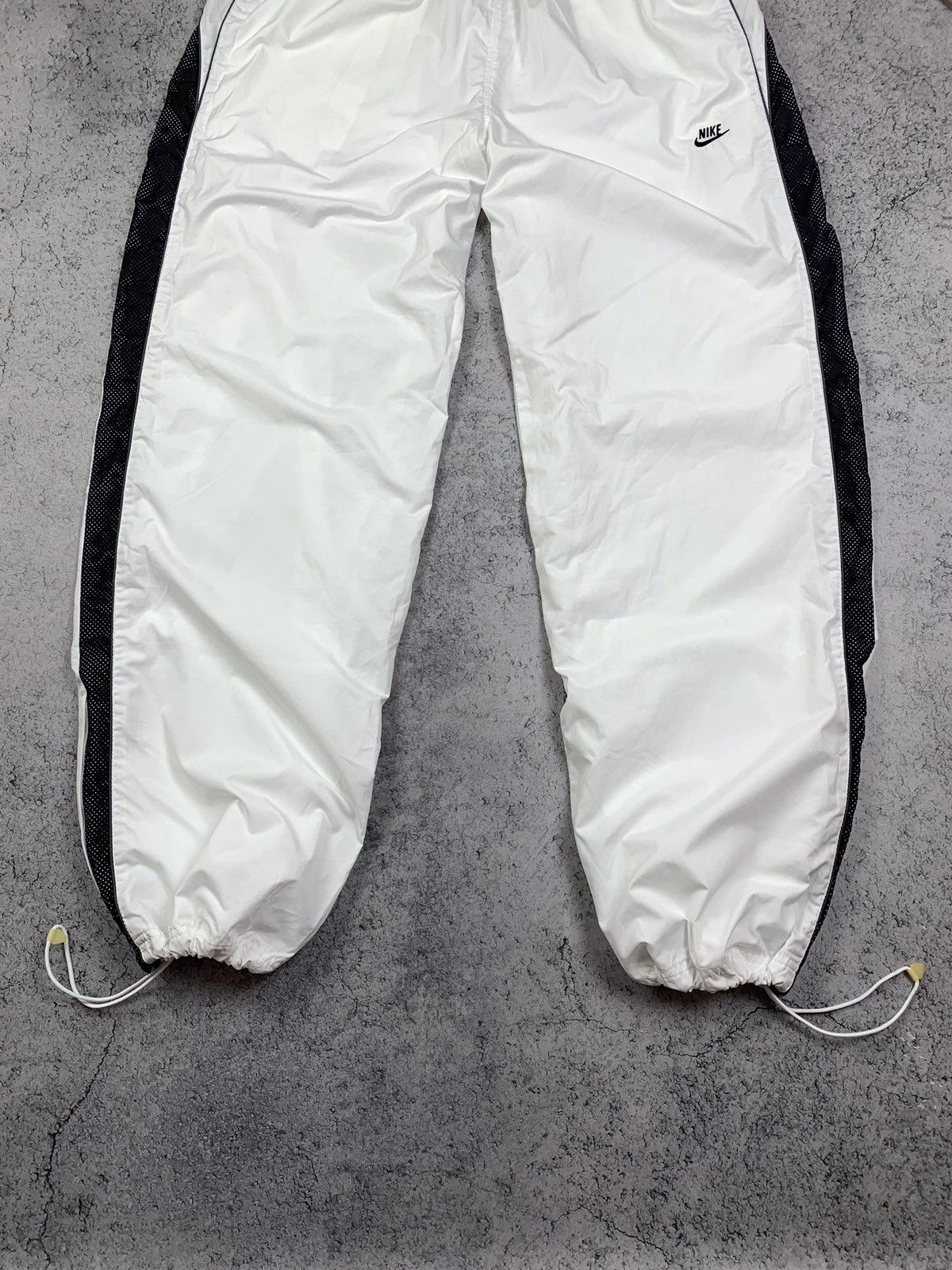 Vintage Nike Vintage Y2K Nylon White Pants Mens Size XXL Size US 38 / EU 54 - 8 Thumbnail