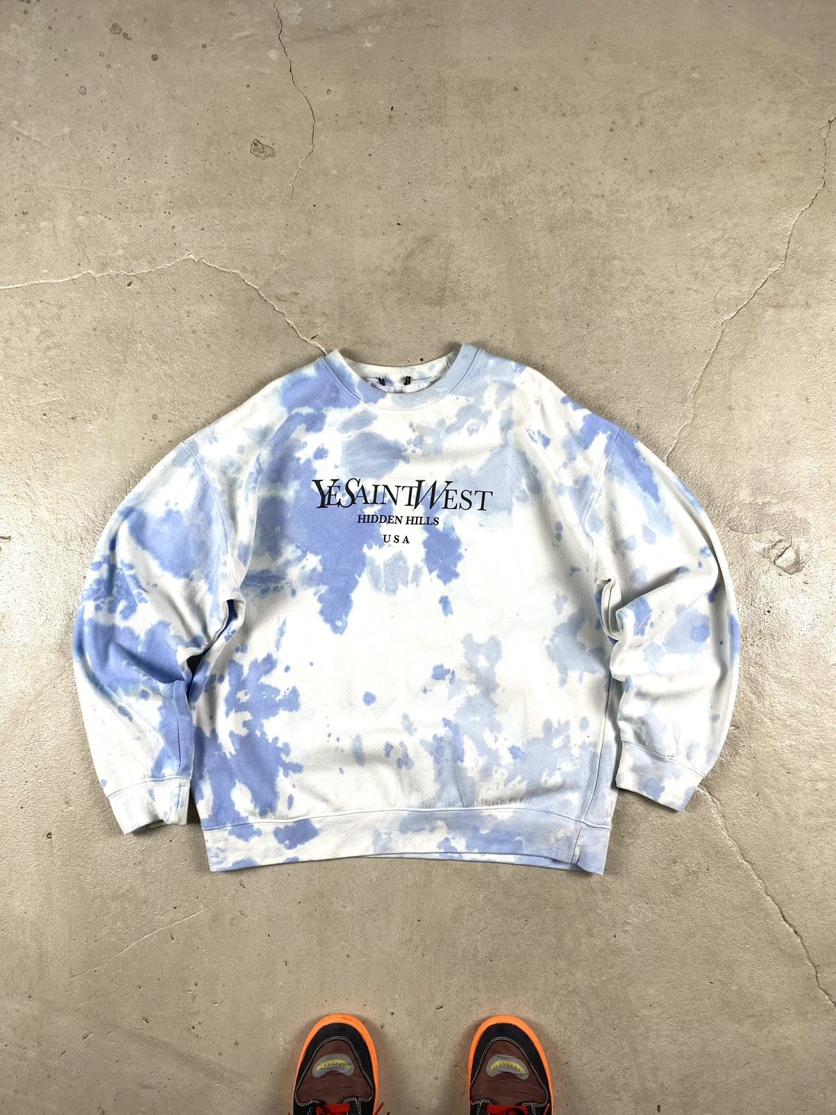 Band Tees Vintage Kanye West Ye Saint West Hidden Hills USA Sweatshirt Size US L / EU 52-54 / 3 - 1 Thumbnail
