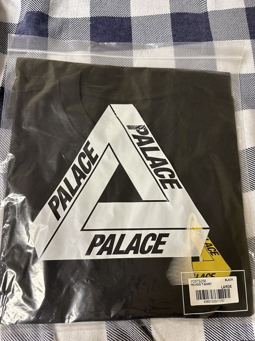 Palace Palace Tri-void T-shirt | Grailed