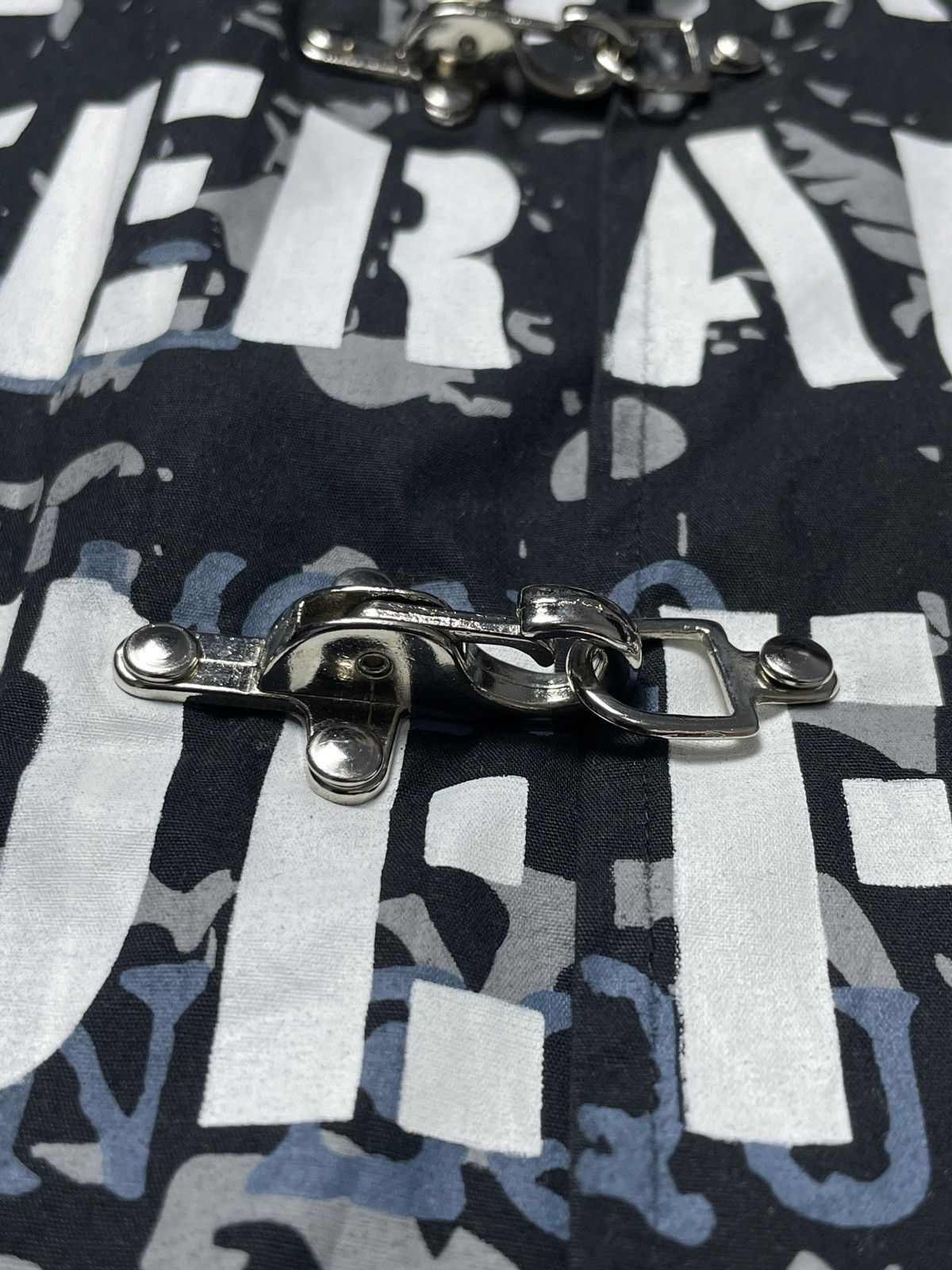 KMRii 2000’s ΩΜΚΟΣ - Fireman Claps Long Shirt Button Size US L / EU 52-54 / 3 - 6 Thumbnail