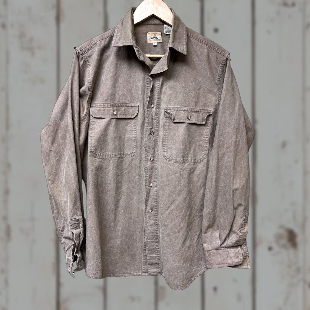 Eastern Mountain Sports VINTAGE EASTERN MOUNTAIN SPORTS Shirt Mens M EMS Canvas Long Sleeve Button-Up Brown Tan Casual 90s Outdoor Born 90s Fall Spring Mens Size US M / EU 48-50 / 2 - 1 Thumbnail
