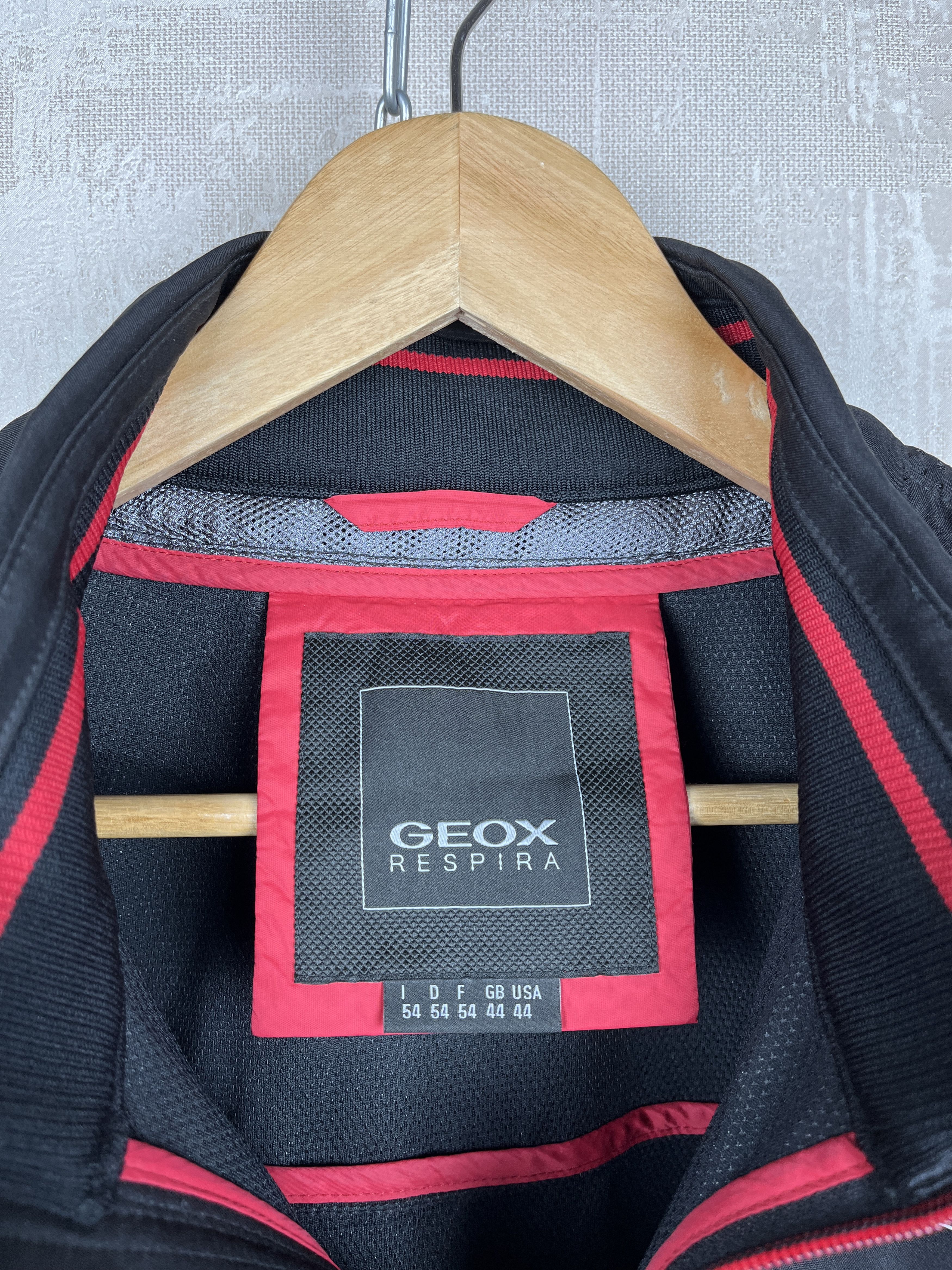 Geox Dragon Formula-E Team Penske EV-4 Geox Respira Racing Jacket Size US L / EU 52-54 / 3 - 10 Thumbnail