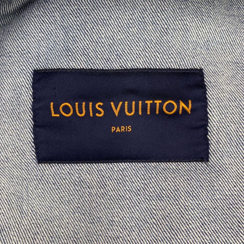 Louis Vuitton Louis Vuitton Dark blue logo presbyopic washed gradient co Size US M / EU 48-50 / 2 - 5 Thumbnail