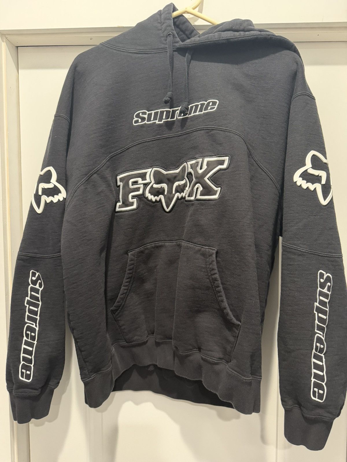 Fox Racing × Supreme Supreme x Fox Racing Hooded Sweatshirt Black XL FW20 Size US XL / EU 56 / 4 - 1 Thumbnail