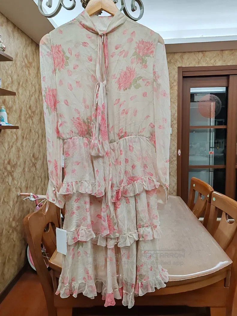 Valentino Valentino Classic silk skirt Size S / US 4 / IT 40 - 2 Thumbnail