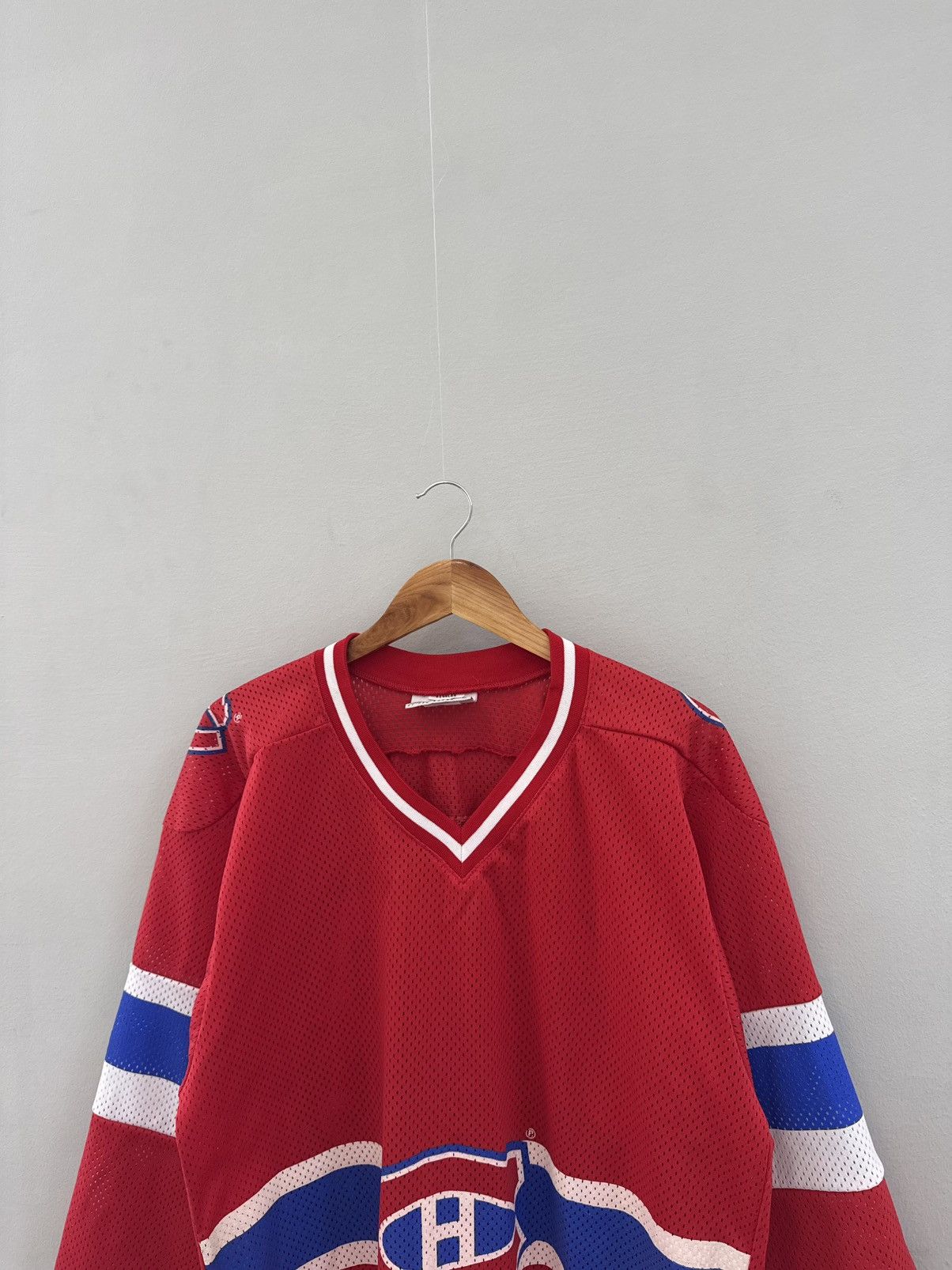 NHL Patrick Roy Montreal Canadiens CCM Heroes of Hockey Jersey Size US XL / EU 56 / 4 - 2 Thumbnail
