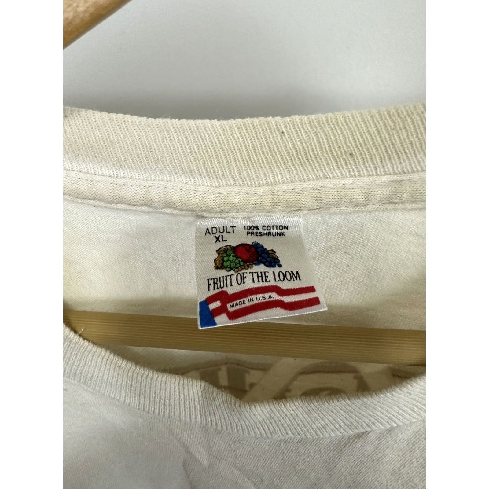 Fruit Of The Loom VTG Marlboro F1 Formula Racing 1992 90s Big Print Pocket Cigarette T-Shirt XL Shirt Mens White Racing Pocket Marlboro F1 90s XL Size US XL / EU 56 / 4 - 3 Thumbnail