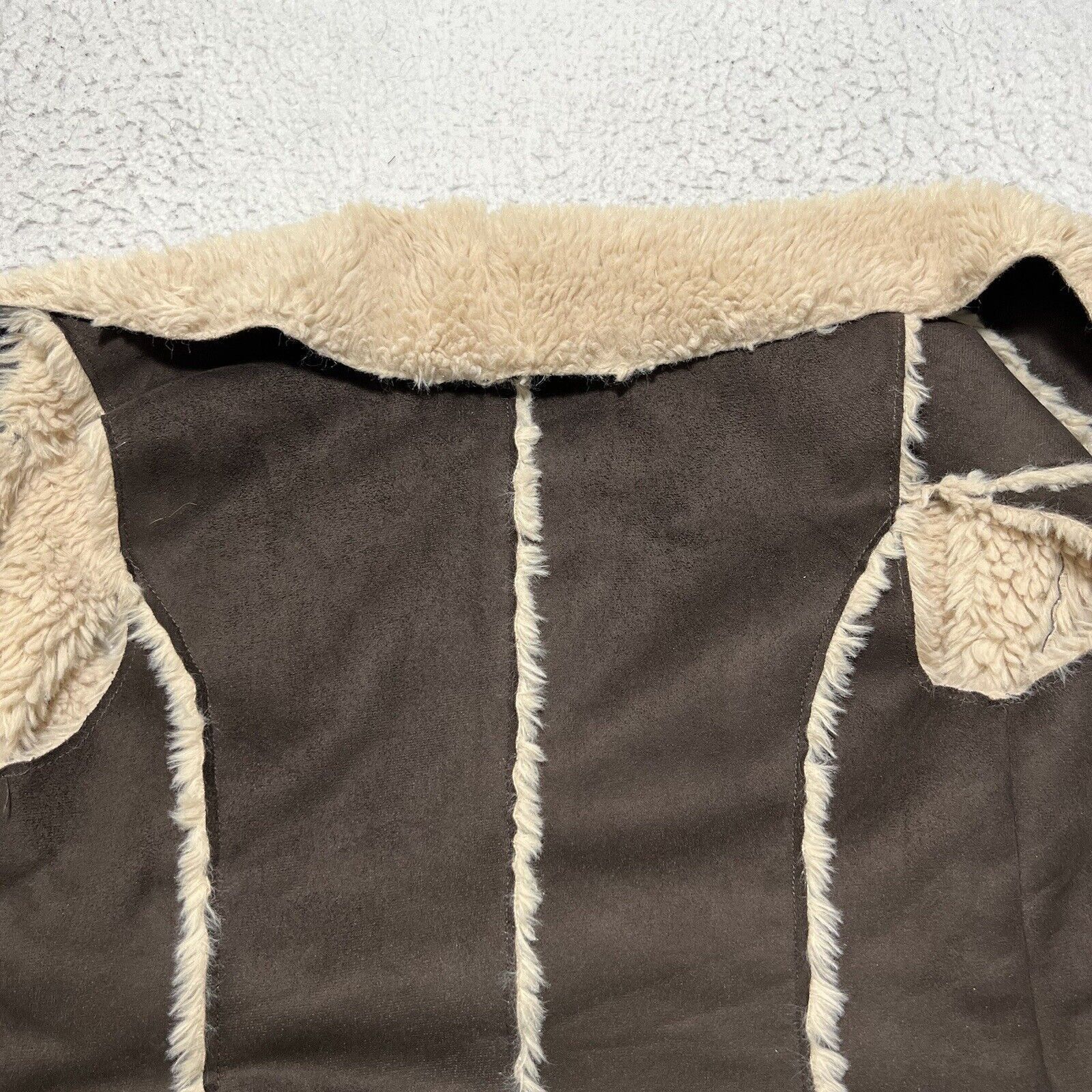 Target Basics Knox Rose Faux Fur Vest Faux Leather Open Front Sleeveless Size M / US 6-8 / IT 42-44 - 10 Thumbnail