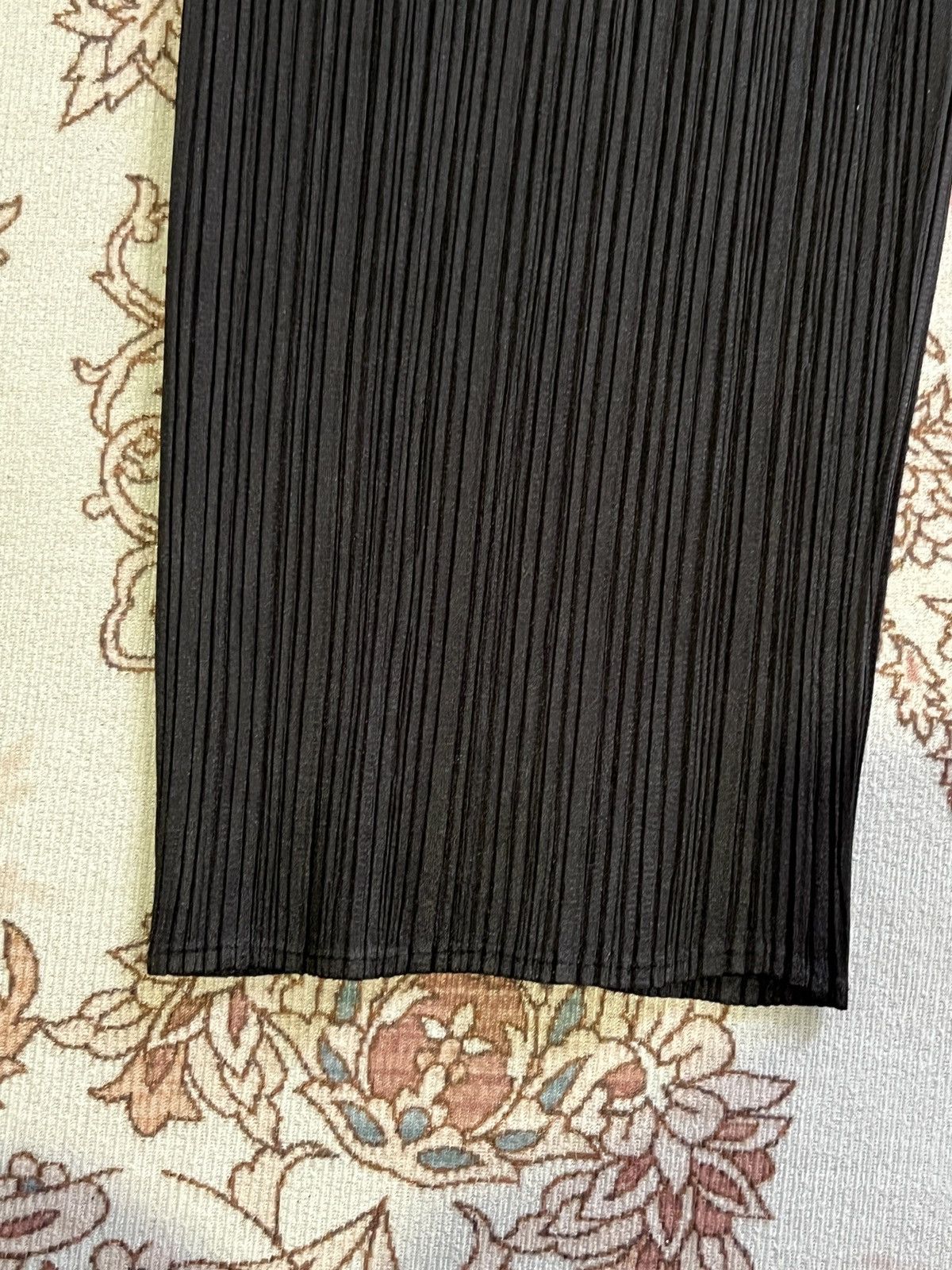 Issey Miyake Vintage Pleats Please Issey Miyake Pleated Straight Trousers Size 30" / US 8 / IT 44 - 7 Thumbnail