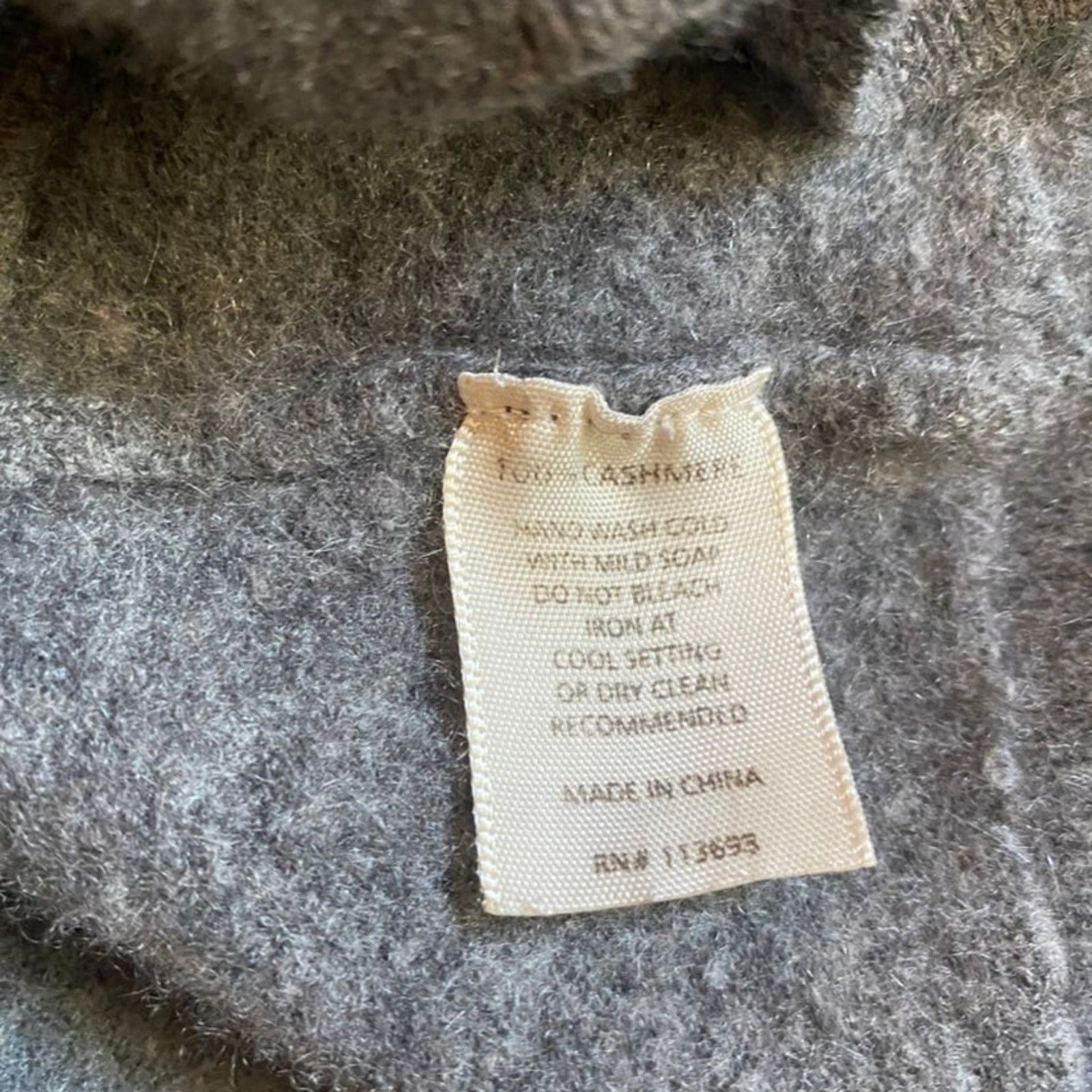 Margaret Howell Margaret O'Leary L 100% Cashmere V-neck Sweater Size L / US 10 / IT 46 - 3 Thumbnail