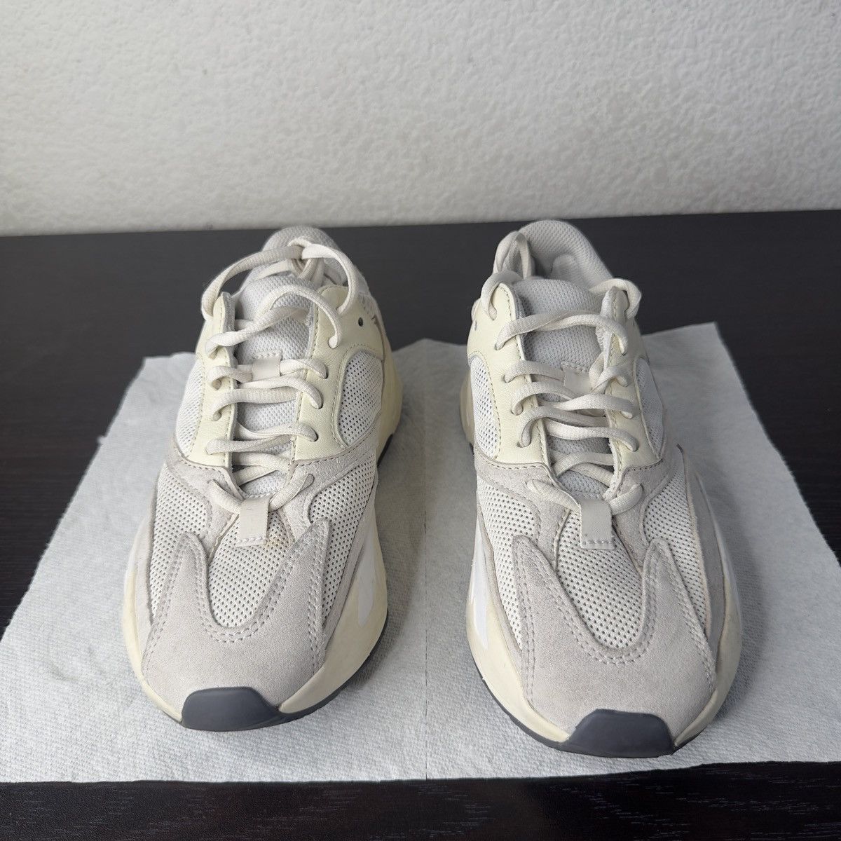 Yeezy YEEZY 700 Size US 7 / IT 37 - 5 Thumbnail