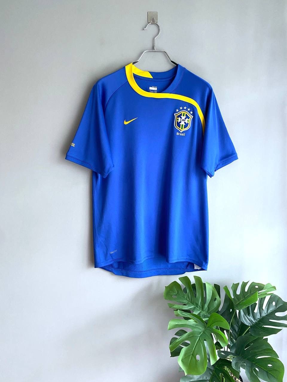 Nike Nike Brasil National Team Training Soccer Jersey, Size M Size US M / EU 48-50 / 2 - 1 Thumbnail