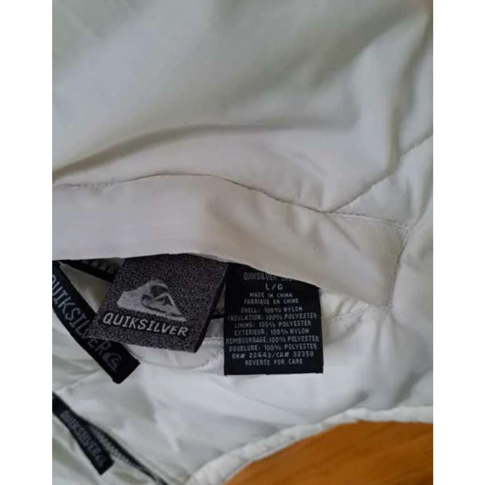 Quiksilver VINTAGE Quiksilver Vest Outdoor Insulated Reversible Full Zip Polyester White Grey L Men Size US L / EU 52-54 / 3 - 3 Thumbnail