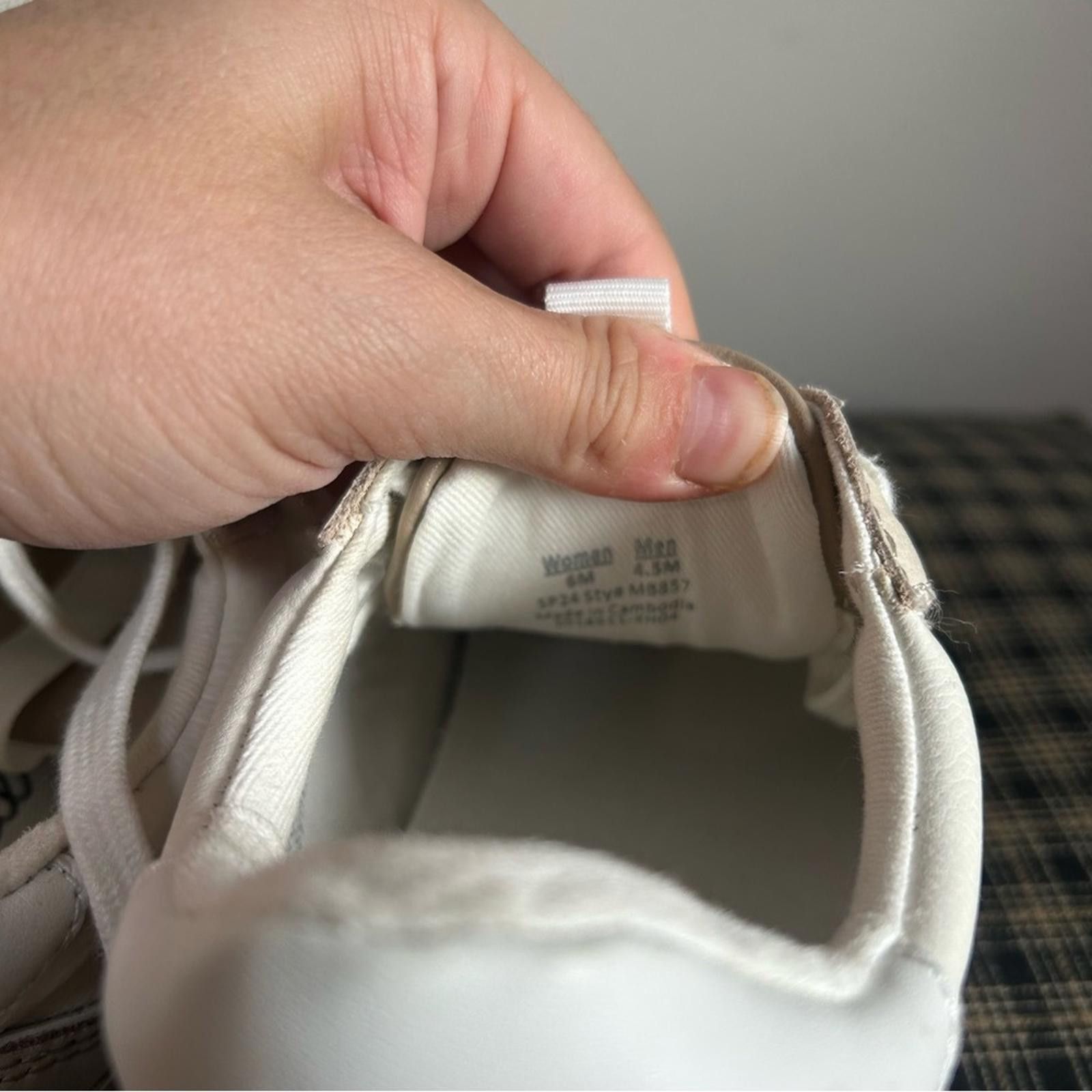 Madewell Madewell Leather Suede Sneakers Cream Chunky Sole Size 6 Size US 6 / IT 36 - 4 Thumbnail