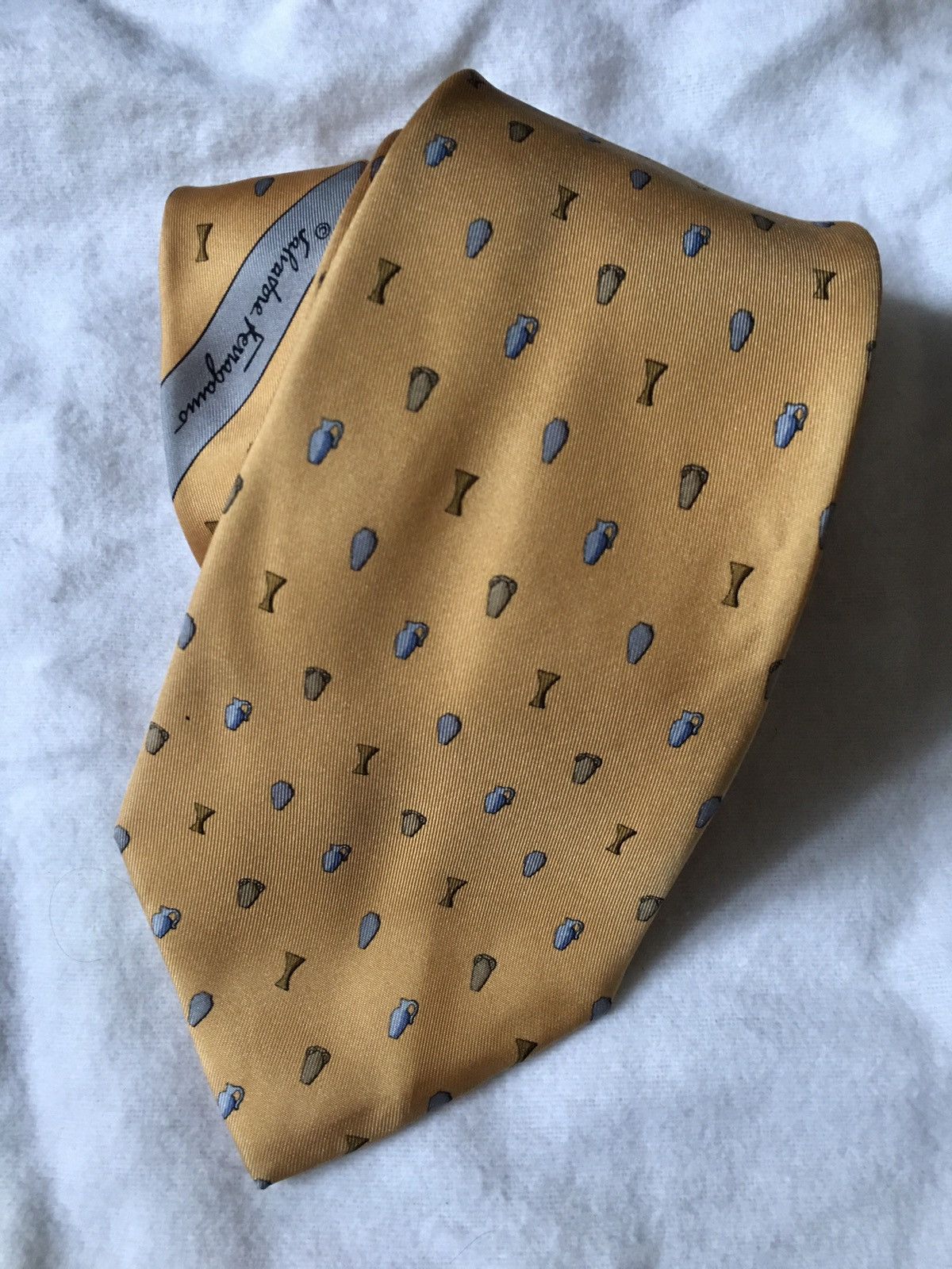 Salvatore Ferragamo Salvatore Ferragamo Amphora Print Yellow Silk Mens Tie Size ONE SIZE - 1 Thumbnail