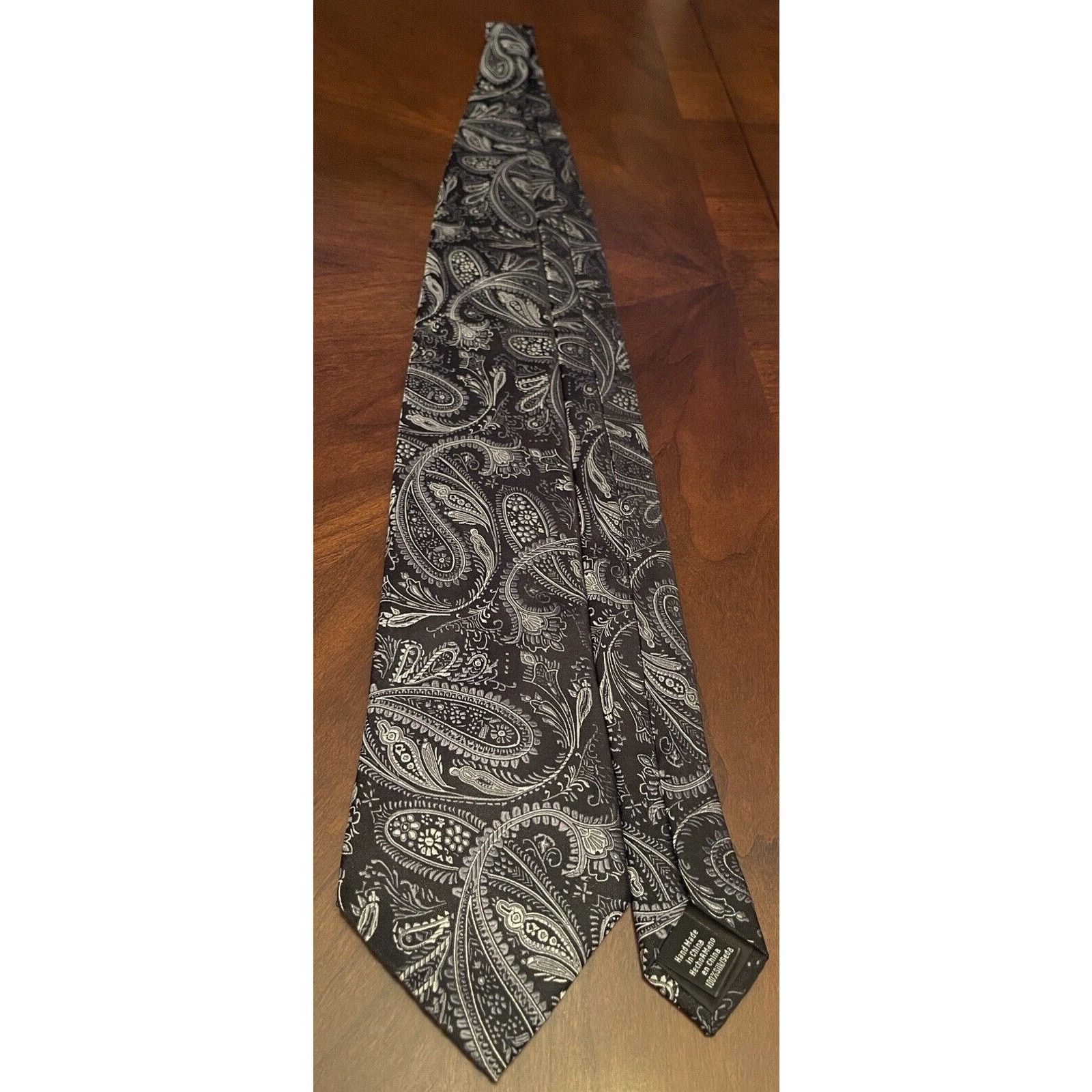Croft & Barrow Croft & Barrow Black Gray Hand Made 100% Silk Made In China Size ONE SIZE - 3 Thumbnail