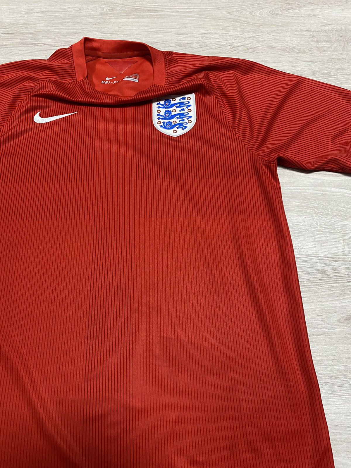 Nike Nike Jersey National Team England 2014 red edition size M Size US M / EU 48-50 / 2 - 11 Thumbnail