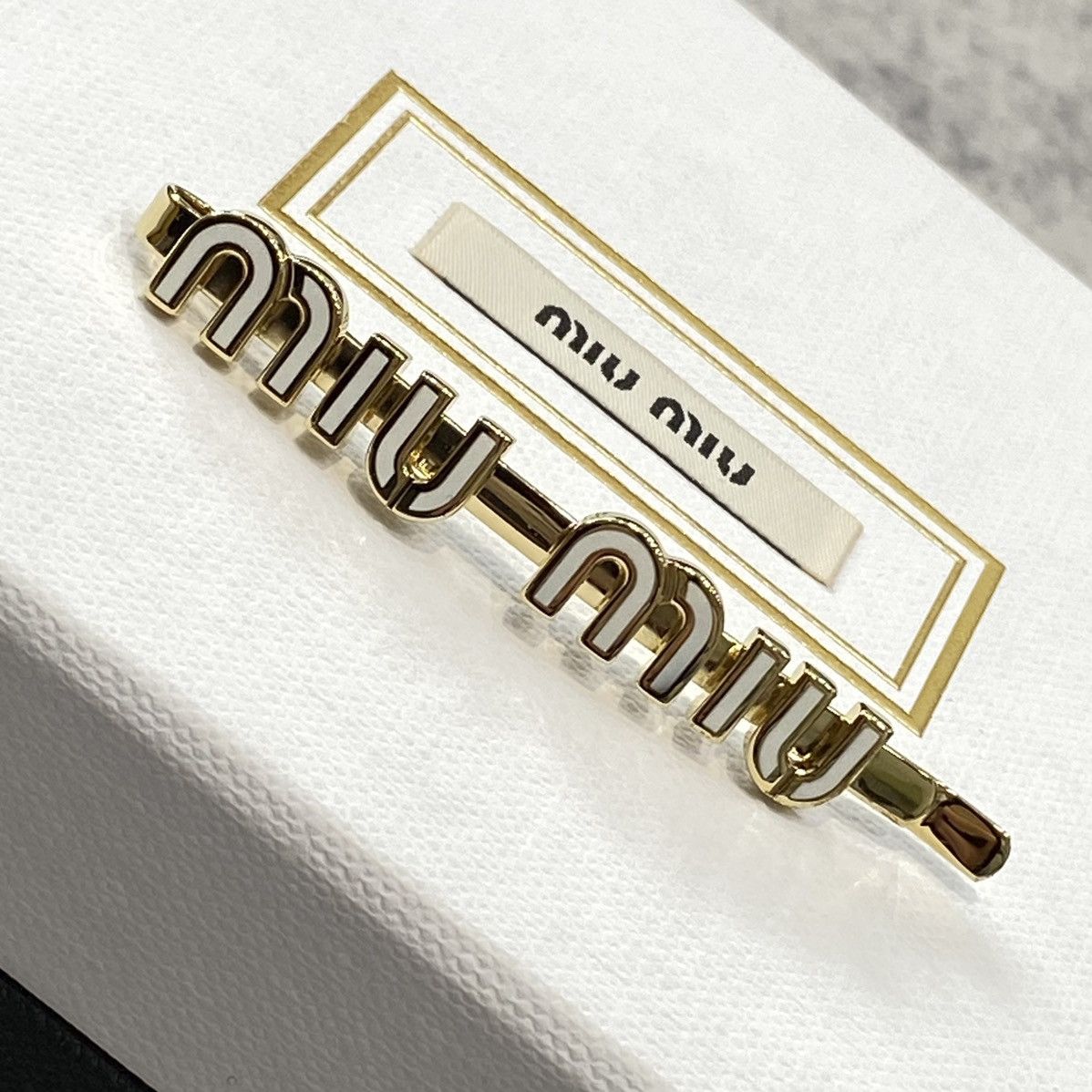 Miu Miu MIU MIU Enameled Metal Hair Clip WHITE Size ONE SIZE - 2 Thumbnail