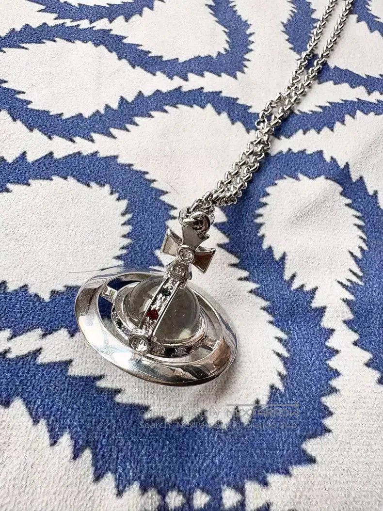 Vivienne Westwood Vivienne Westwood Vintage large Orb Saturn planet necklace Size ONE SIZE - 3 Thumbnail